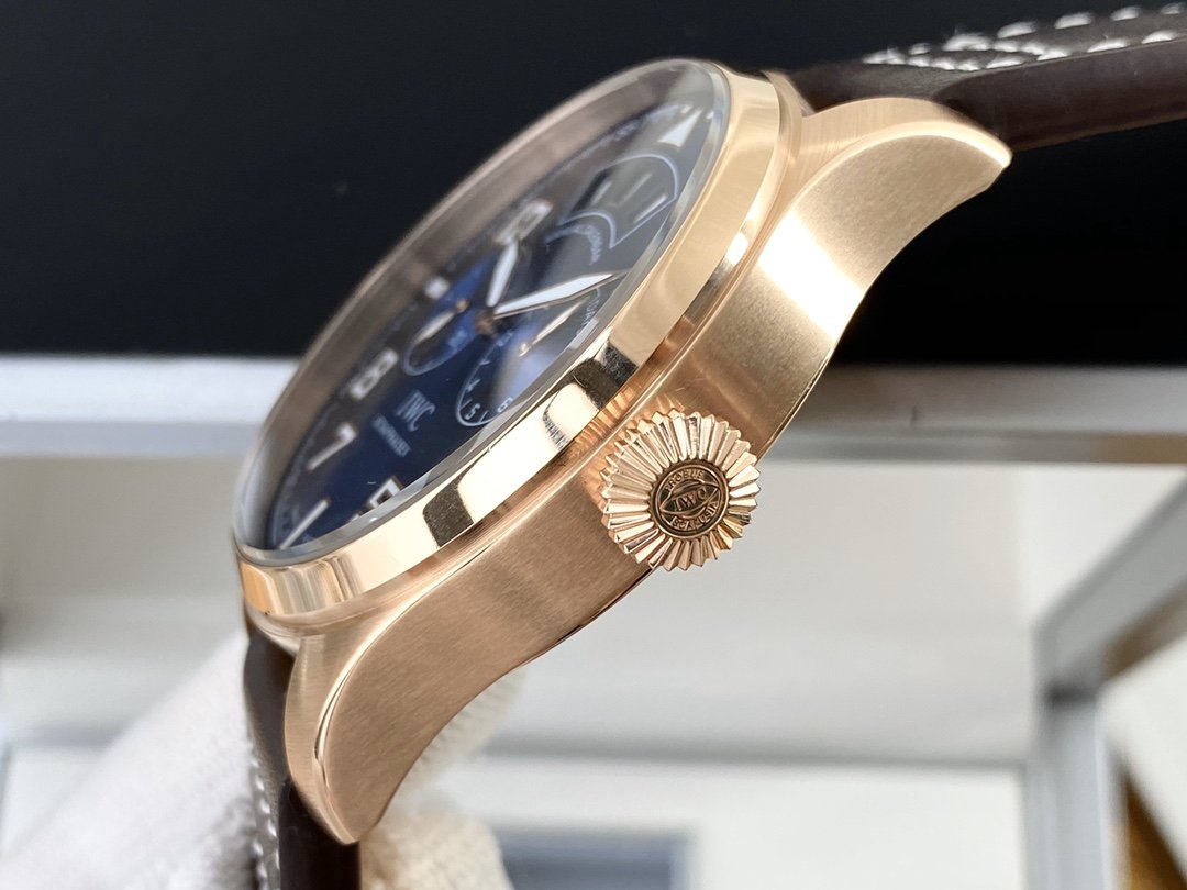 BIG PILOT ANNUAL CALENDAR ROSE GOLD