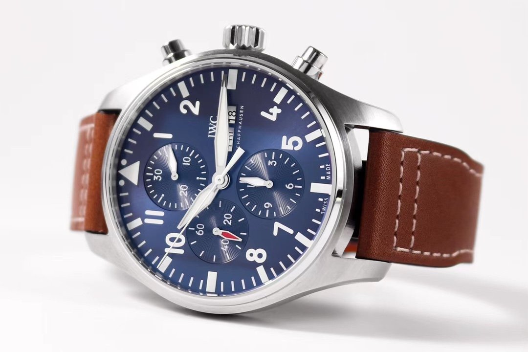 PILOT DAY-DATE CHRONOGRAPH LE PETIT PRINCE BLUE DIAL
