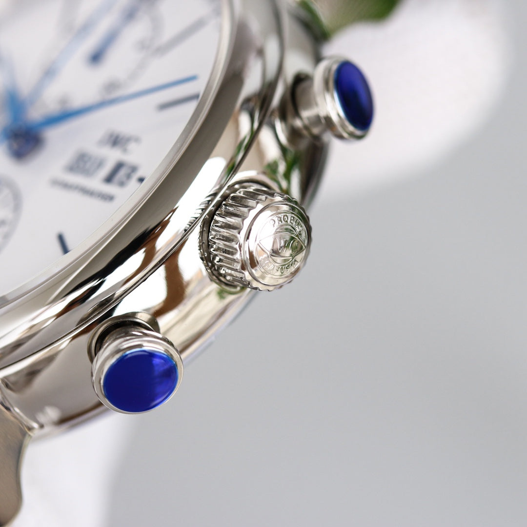 PILOT DAY-DATE CHRONOGRAPH 42MM STEEL CASE WHITE DIAL