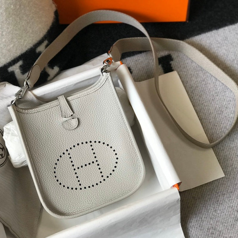 Mini Evelyne 18cm Ivory Togo Silver Hardware