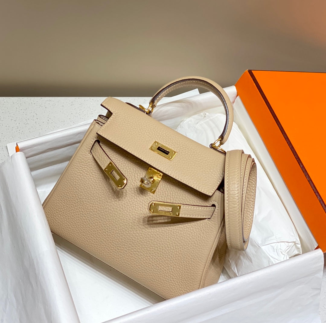 HM Mini Kelly 20cm Beige Togo Leather Gold Hardware