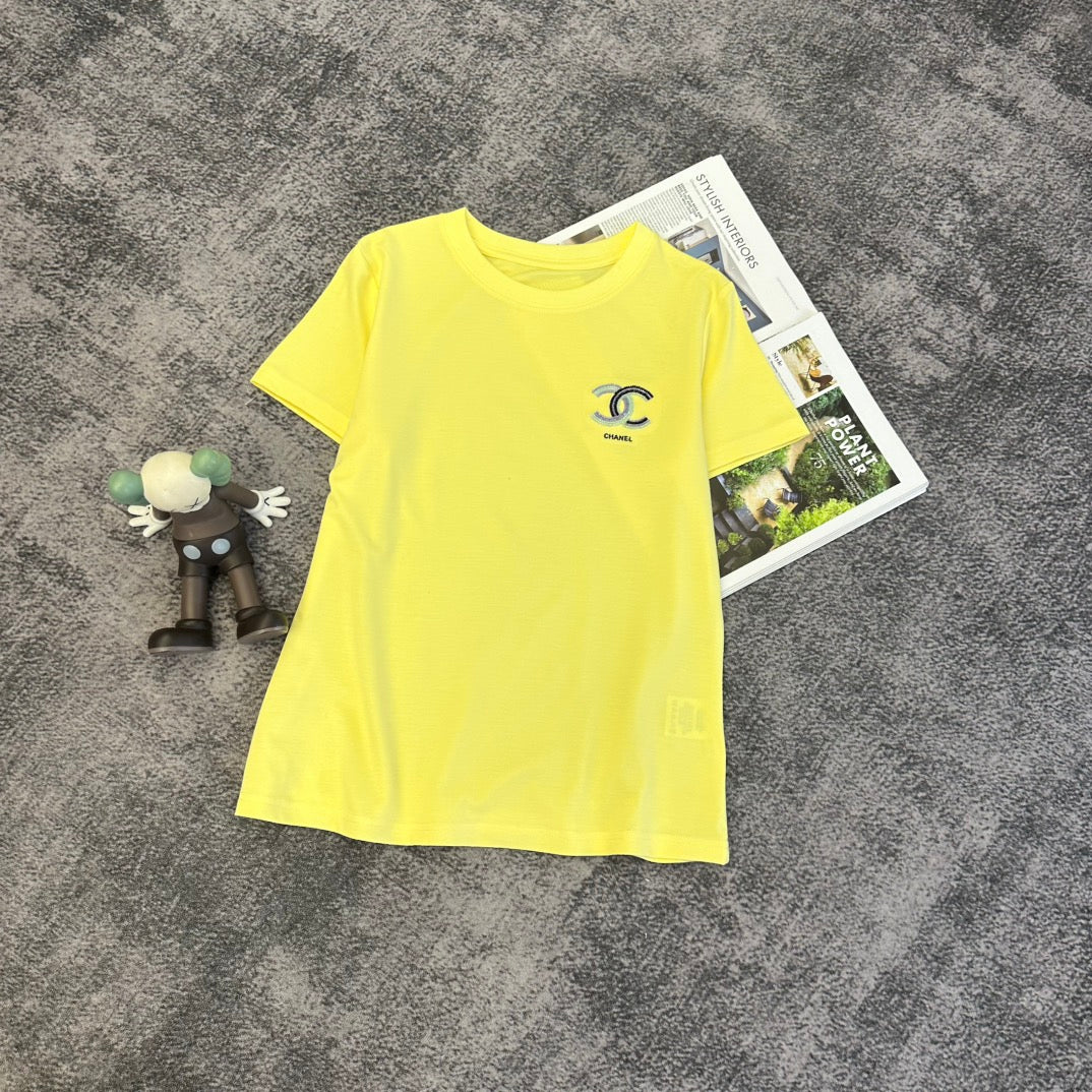 Chanel 2026 T-shirt White Black Yellow Blue Cotton 359098 – ModenGlanz