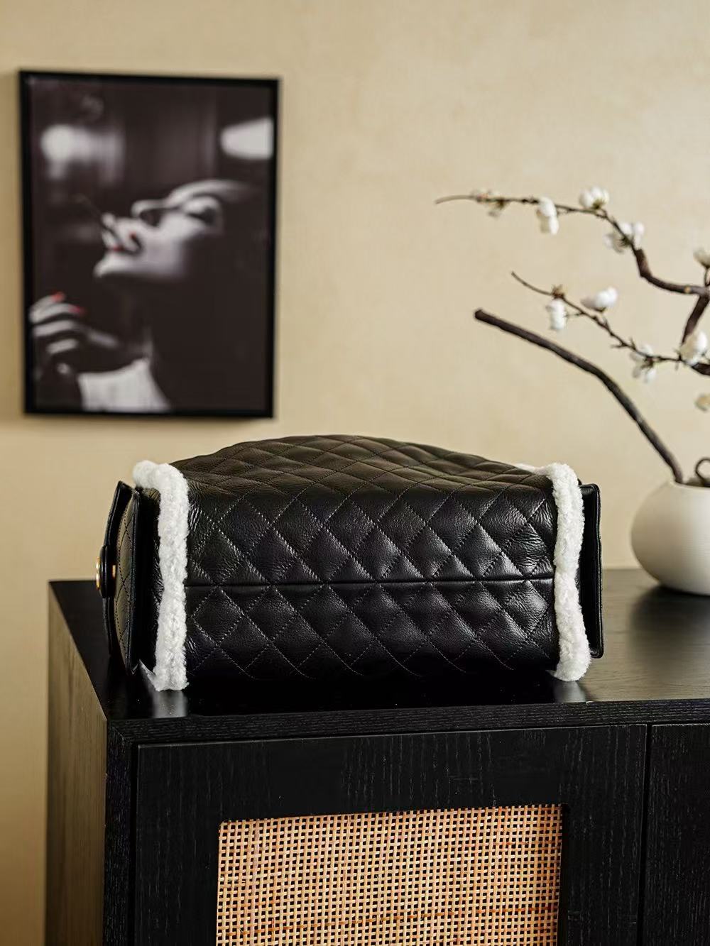 CC 25C Hobo Bag 40cm Black White Lambskin Gold Hardware