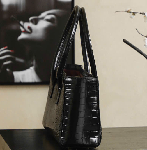 Chanel 25 Crocodile-embossed 40cm Bag Black Cowhide 322959