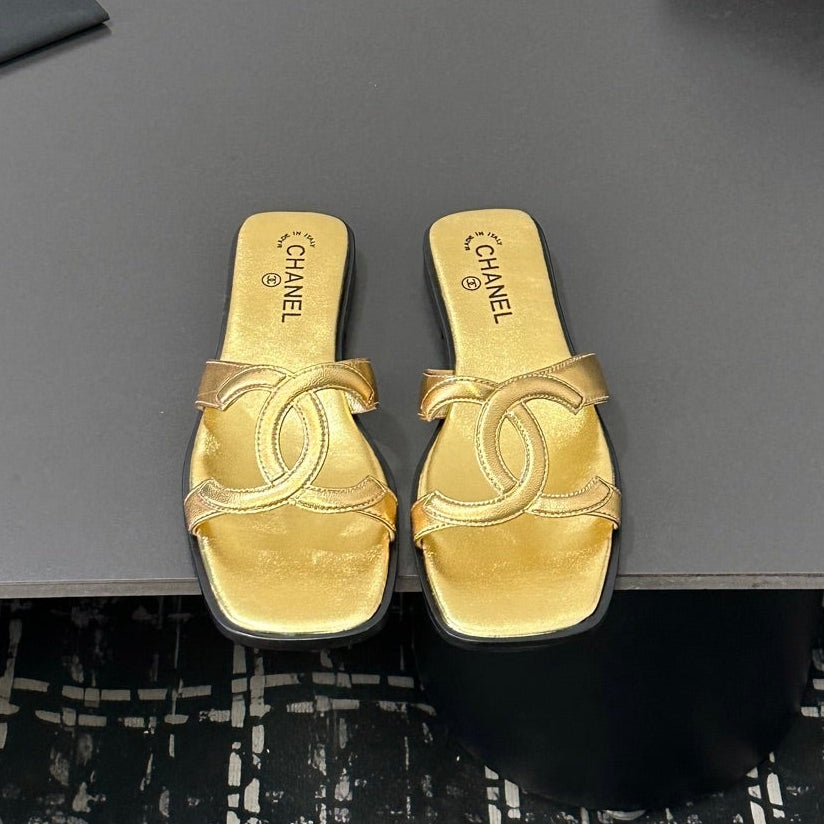 Chanel 2026 Double C Slipper Suede Lambskin 666875