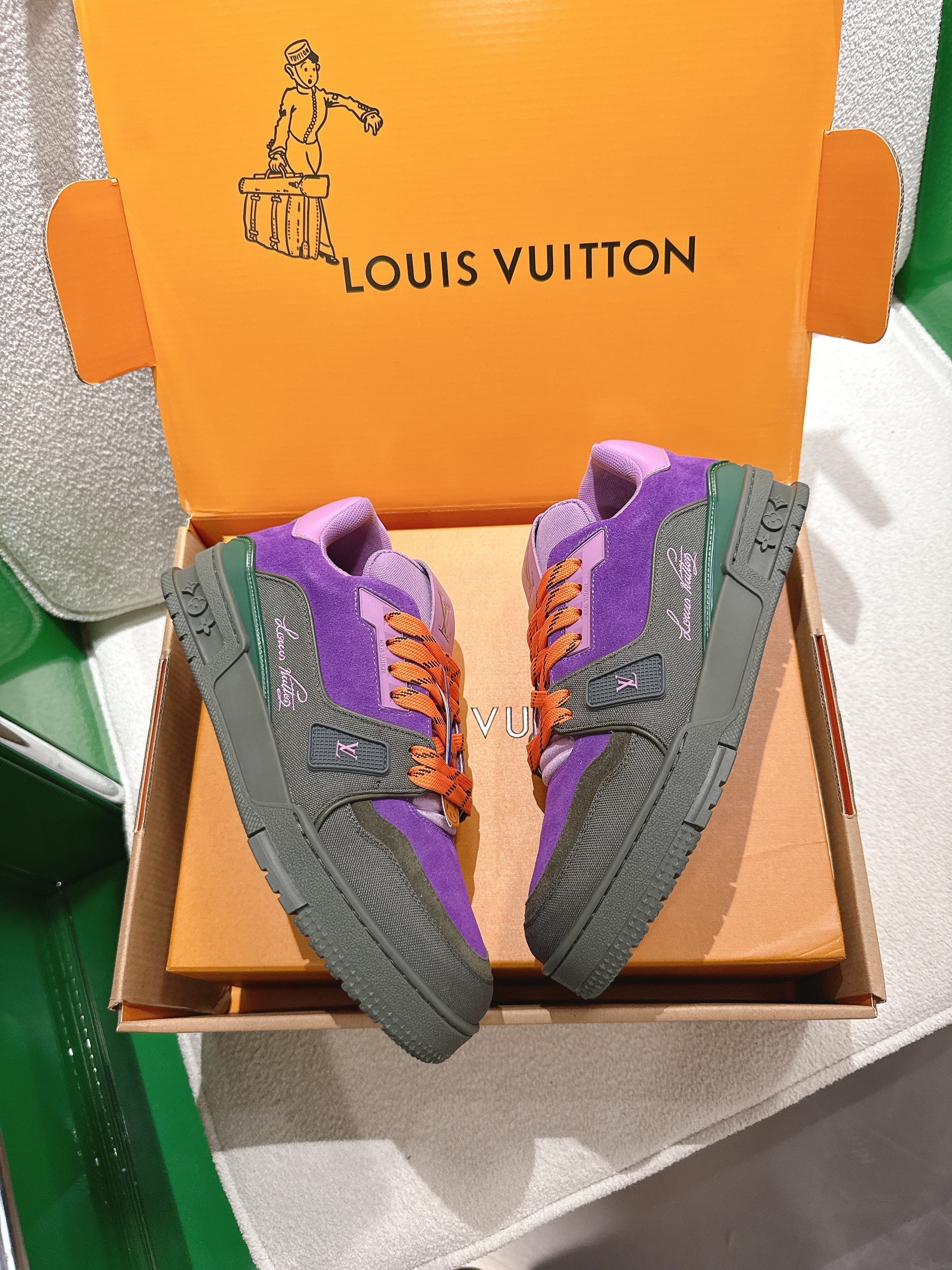 LV 26ss Trainer Sneakers Purple Olive Green Cowhide 632151