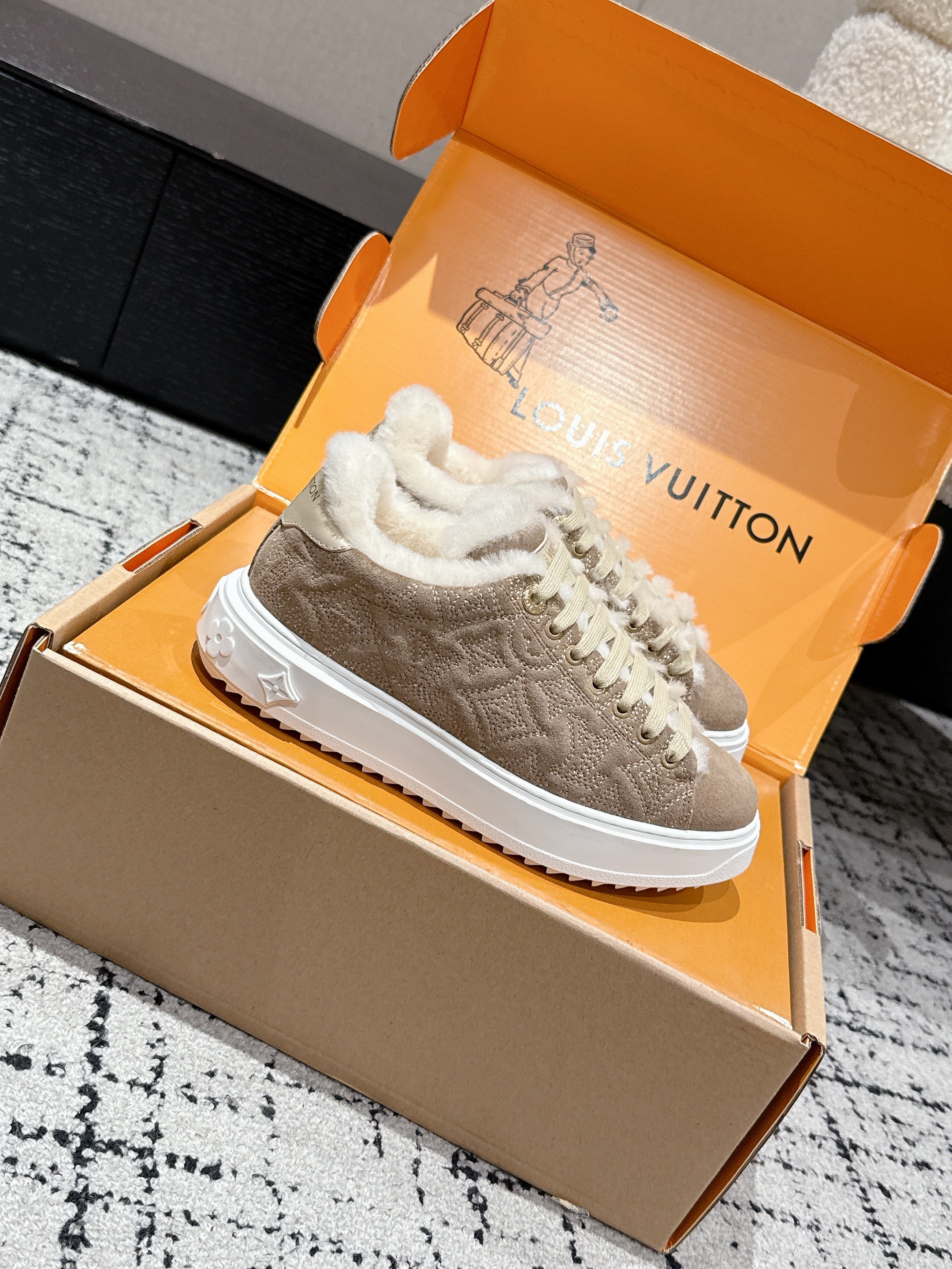LV 2026 Time Out Sneaker Beige White Suede Wool 595291