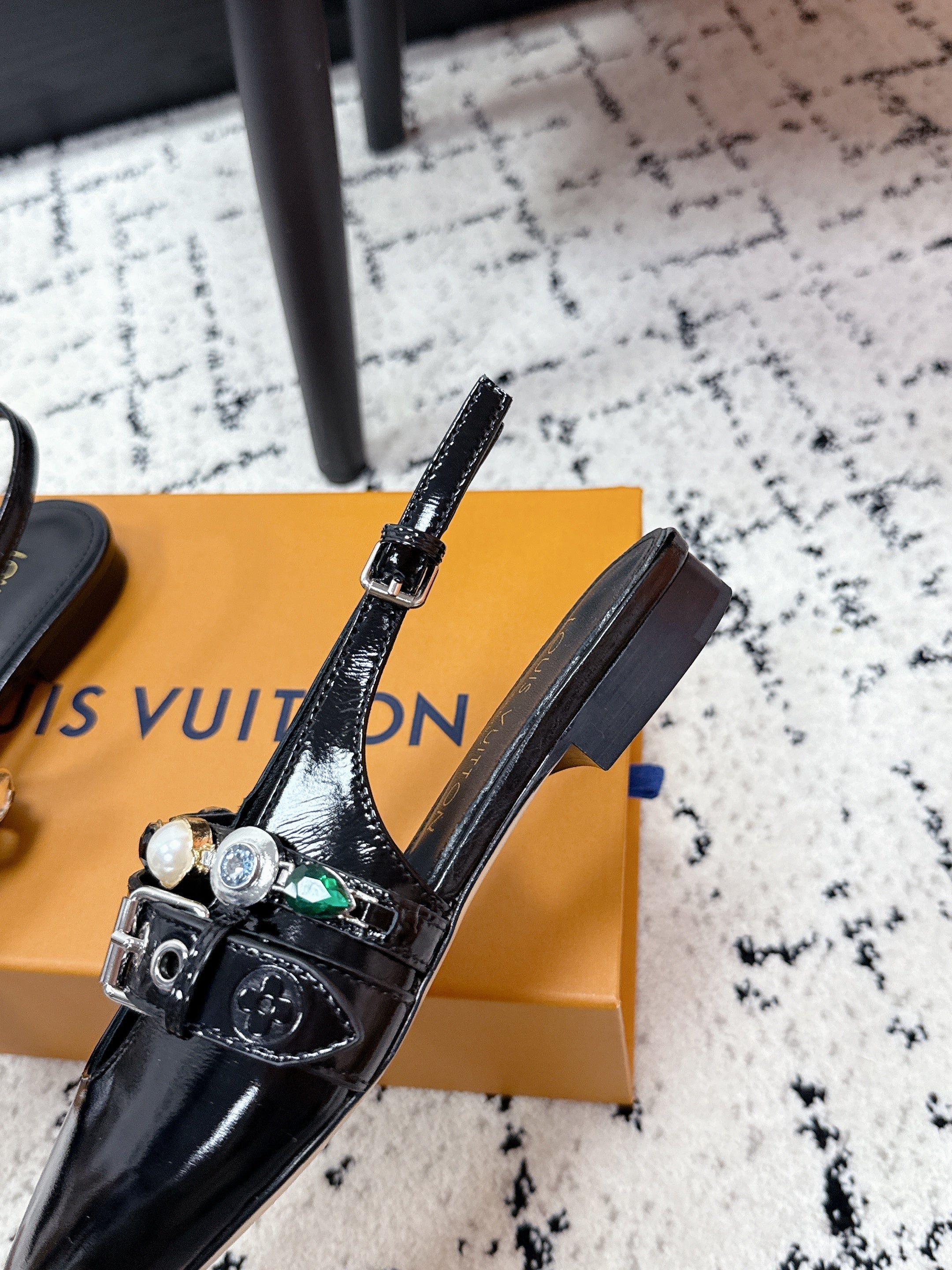 LV 26s Slingback Flats Black Patent Leather 616912