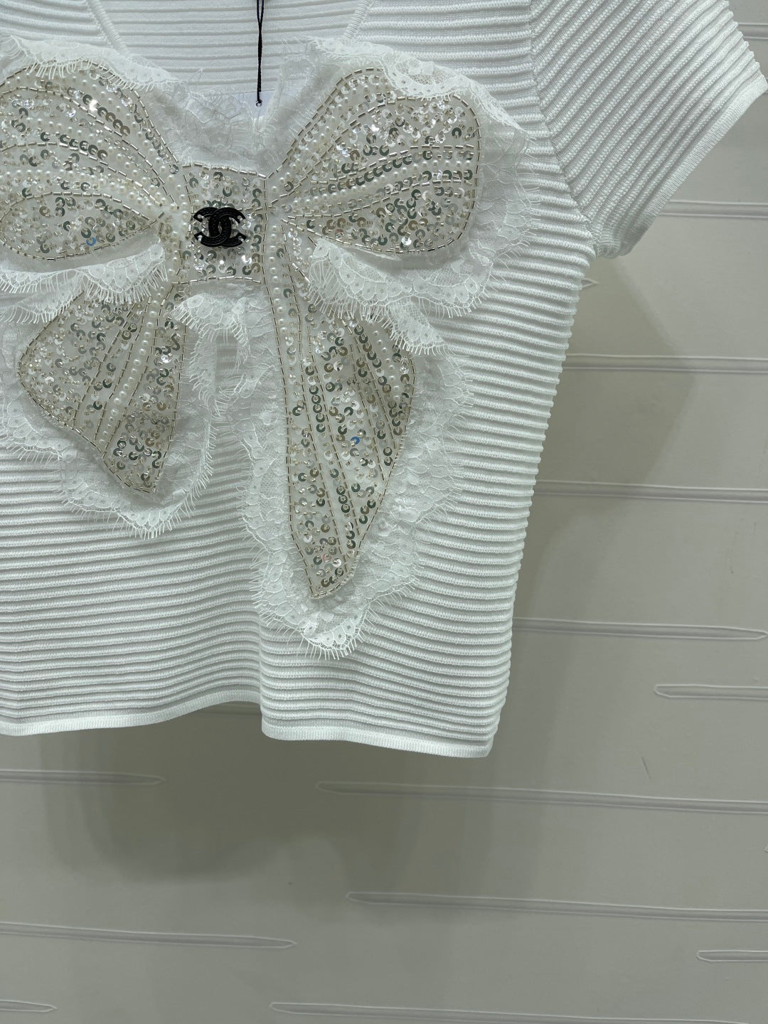Chanel 2026 Lace Sequin Bow Knit Short-Sleeve T-Shirt Viscose 390731
