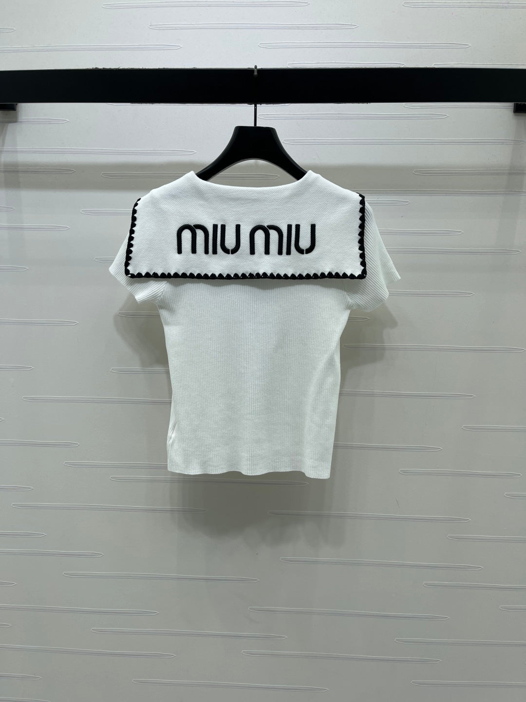 Miumiu 2026 Shawl-style Knitted Short-sleeved Cardigan Wool 395726
