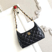 CC Hobo Bag 35 Black Lambskin 277765