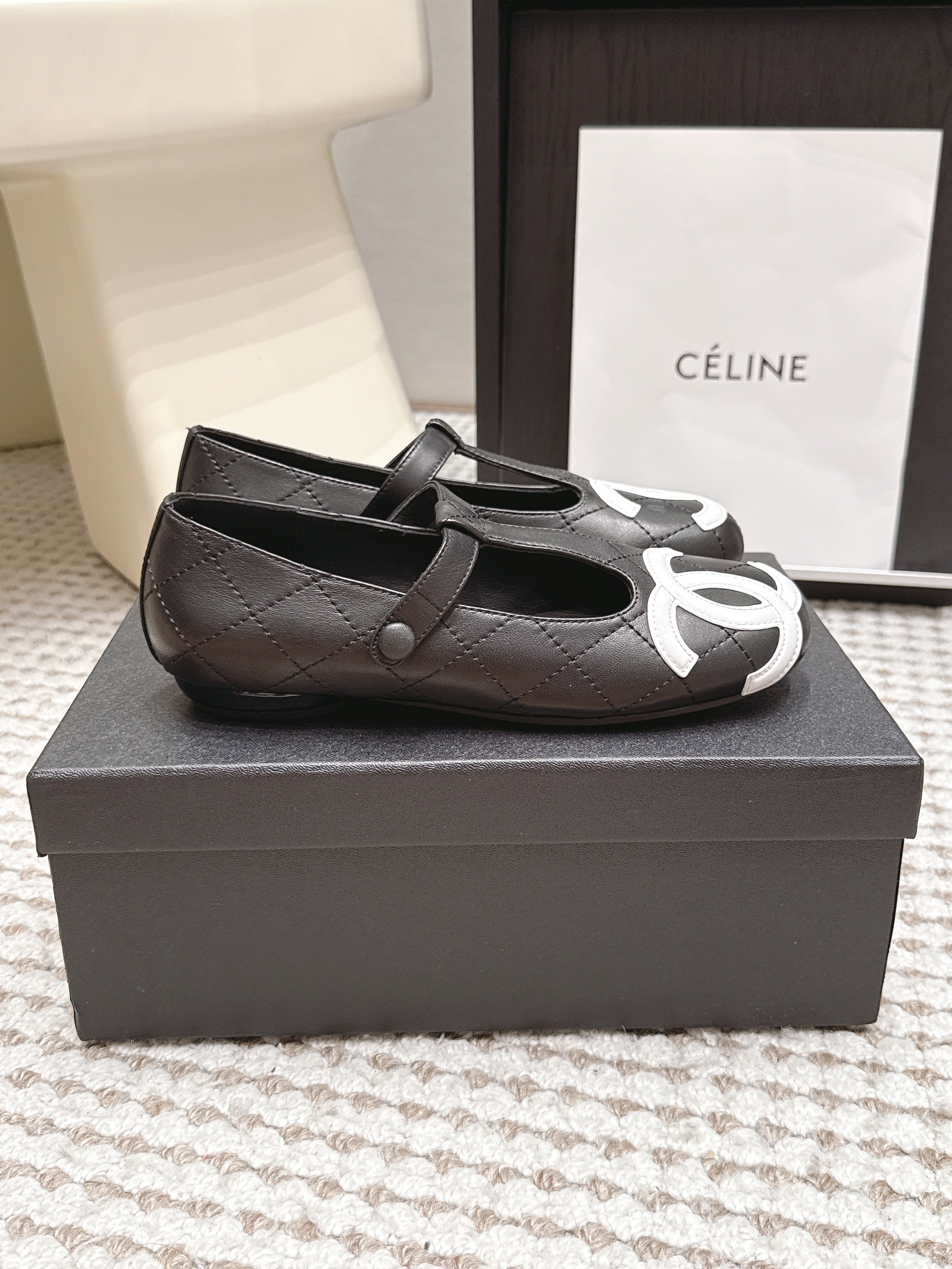 Chanel 2026 Mary Jane Quilted Flats Lambskin 930599
