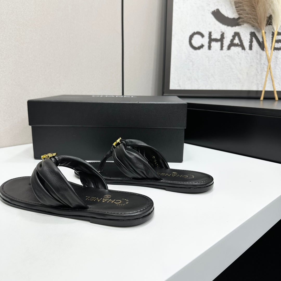 Chanel 2026 Thong Sandals Sheepskin 928636