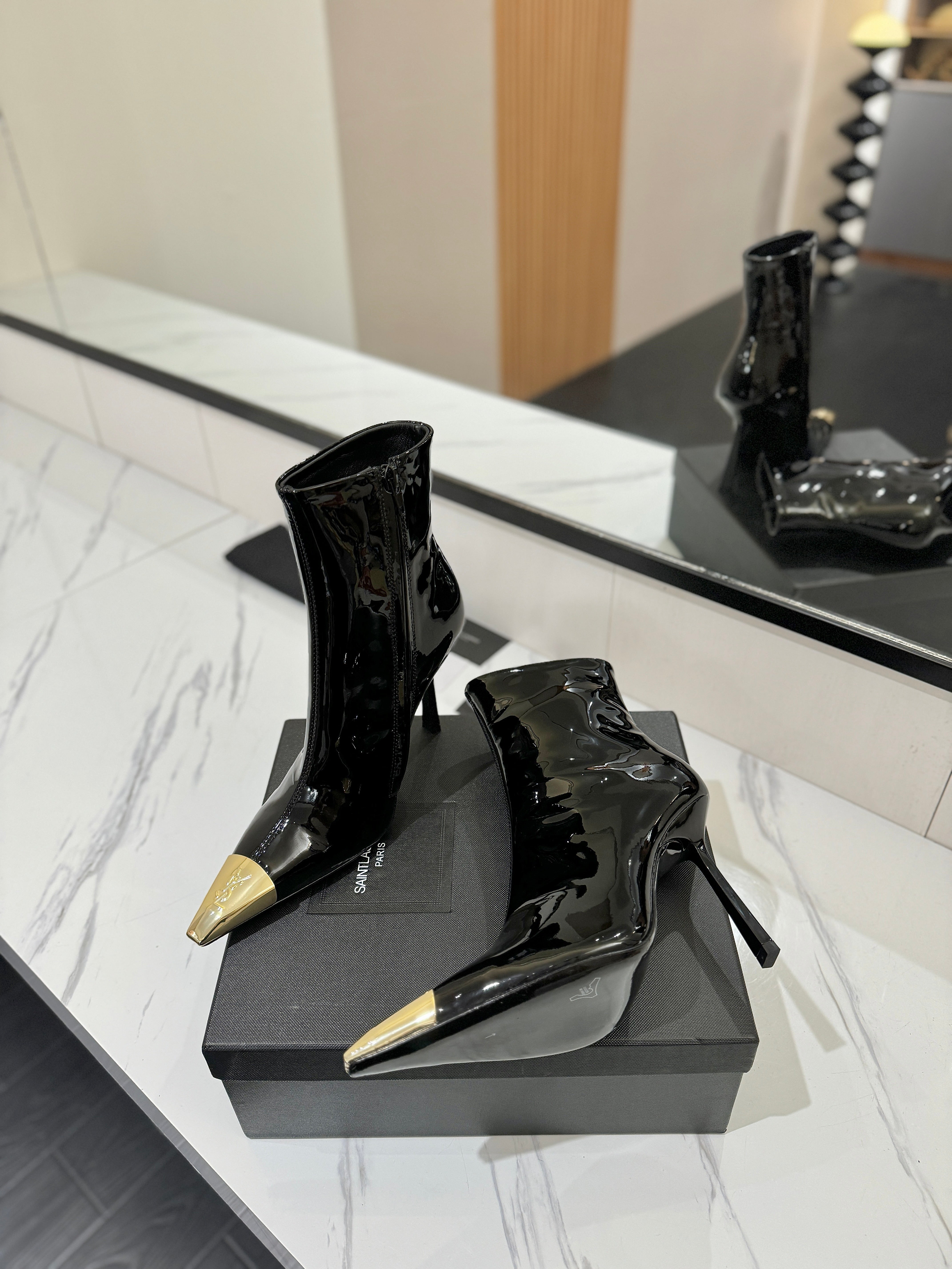 YSL 25 Metal Toe Short Boot Black Gold Patent Leather 520788