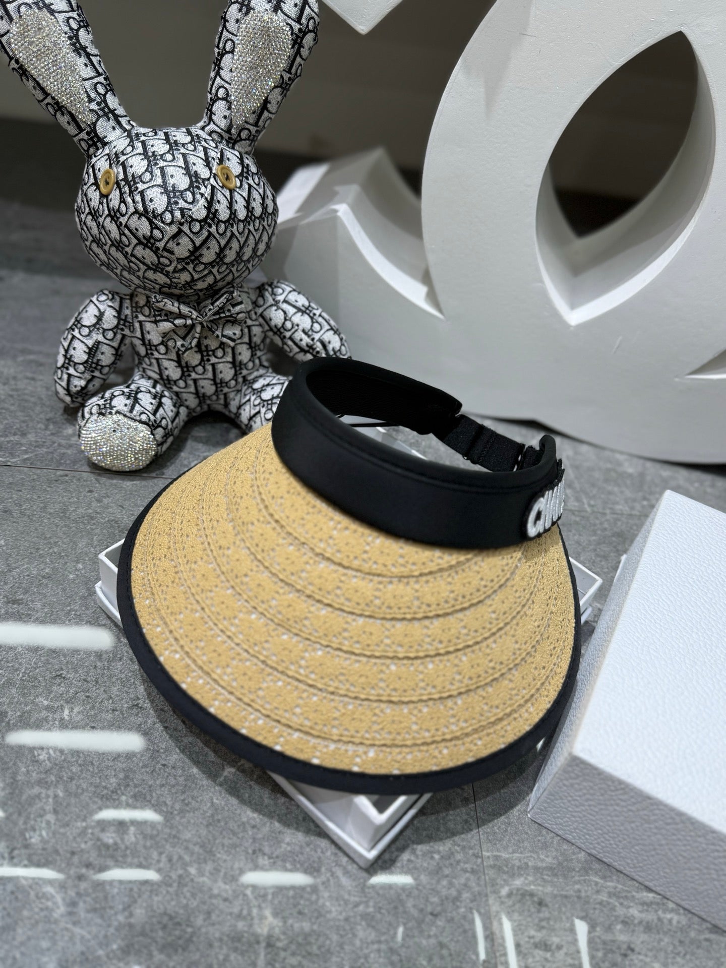 Chanel Open-top Cap With Straw Brim 280794