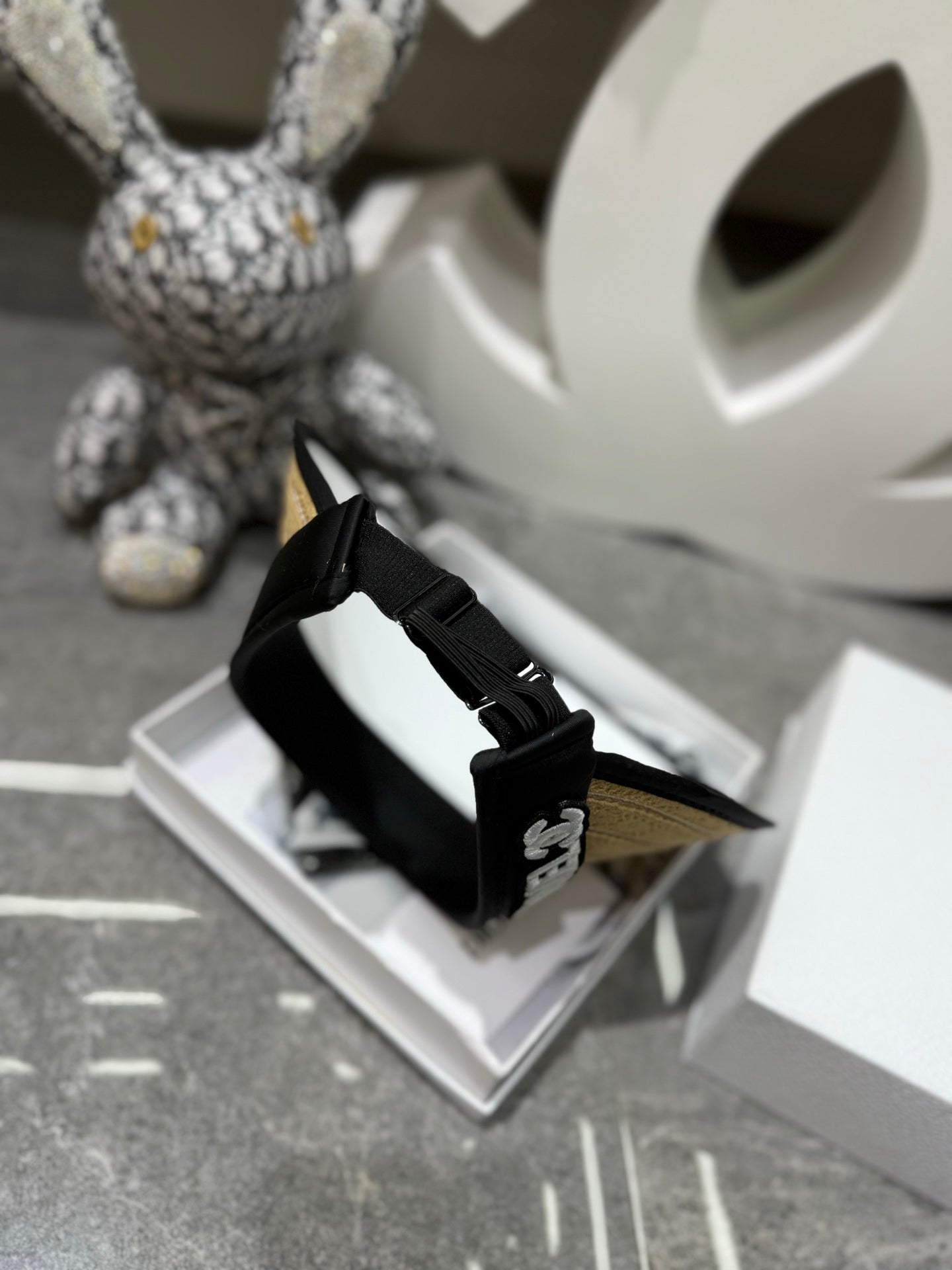 Chanel Open-top Cap With Straw Brim 280794