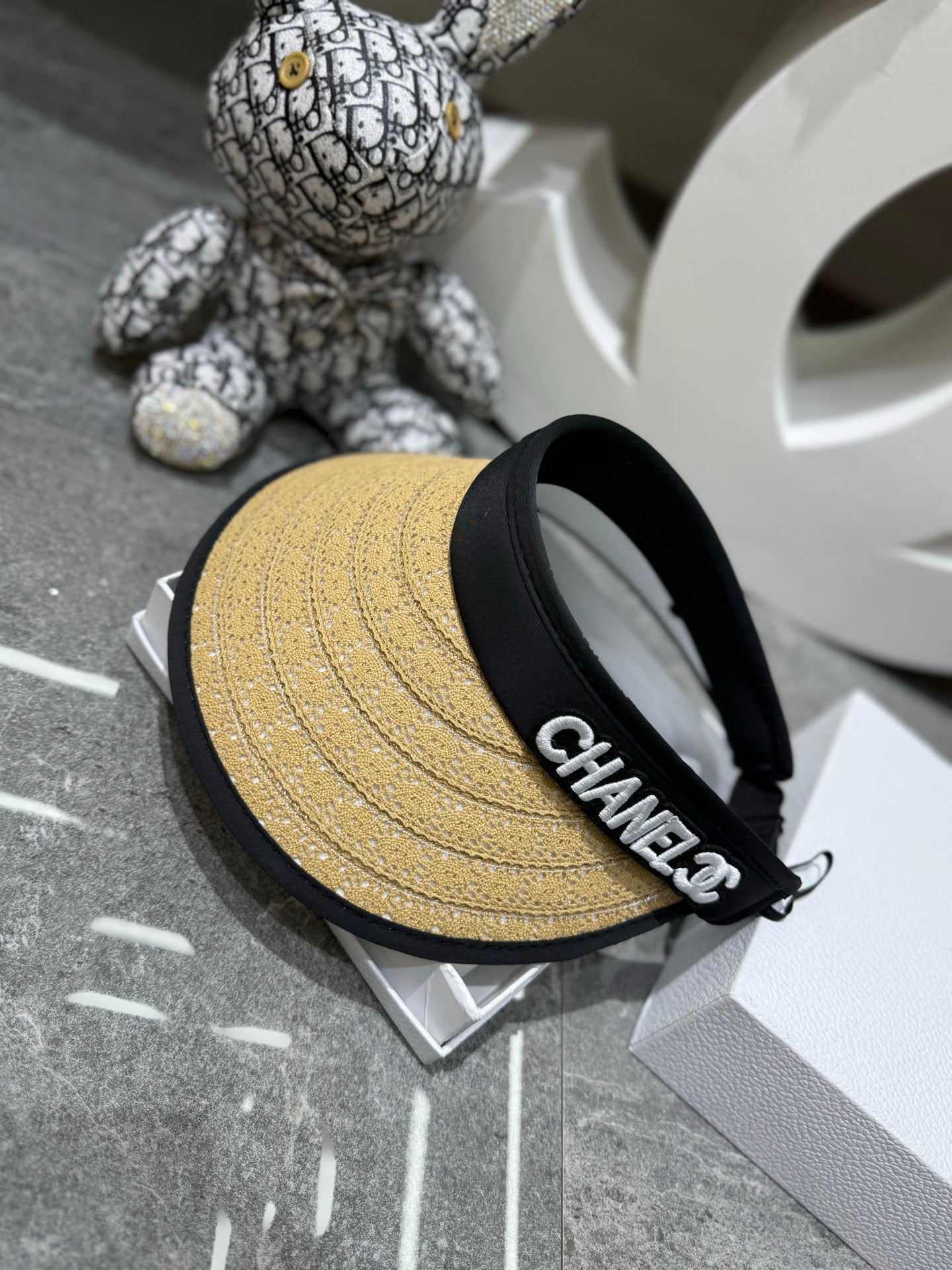 Chanel Open-top Cap With Straw Brim 280794