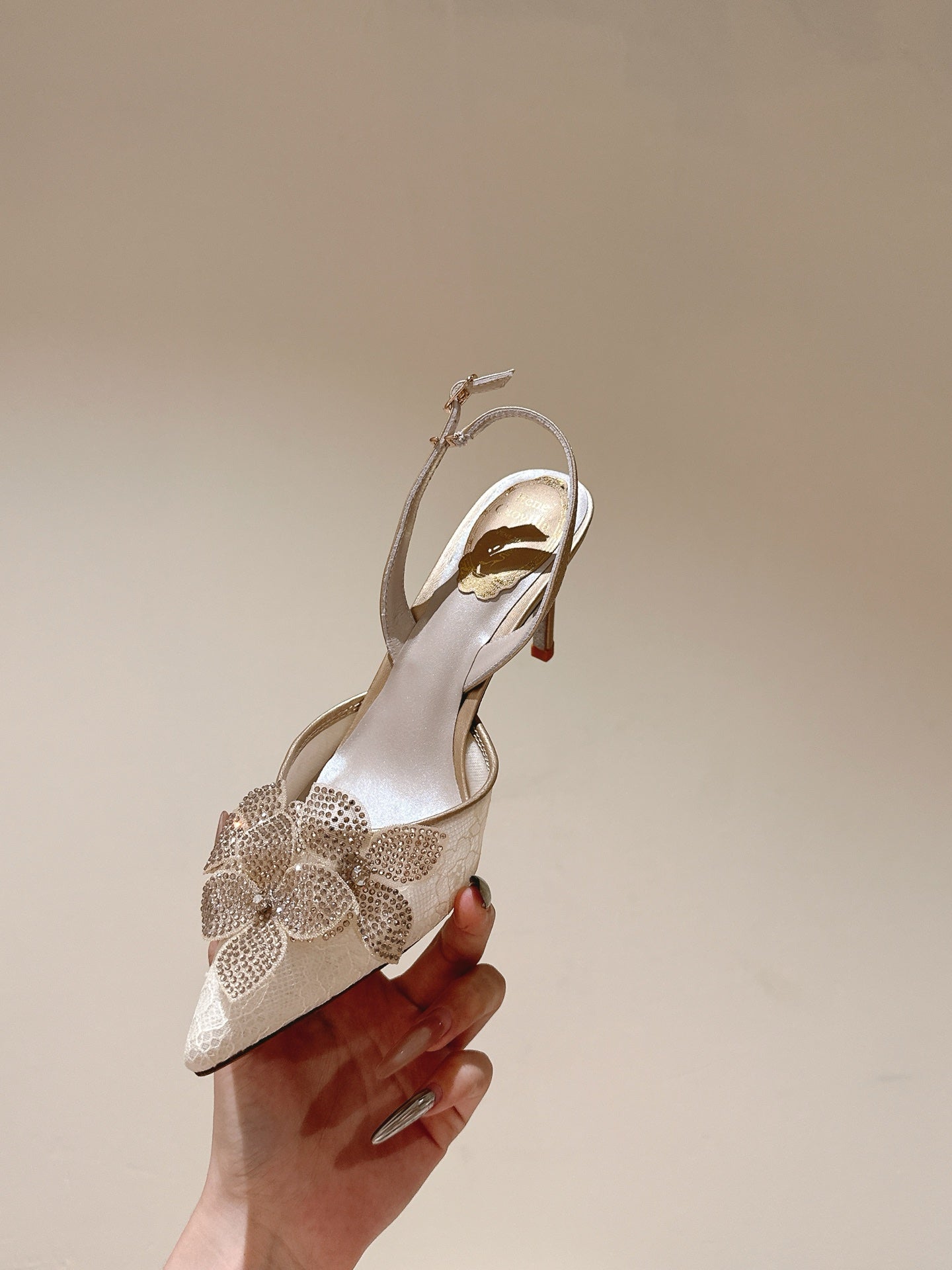 RC 25C Slingback Flower High Heel 7.5cm Beige Silk Rhinestones 268081