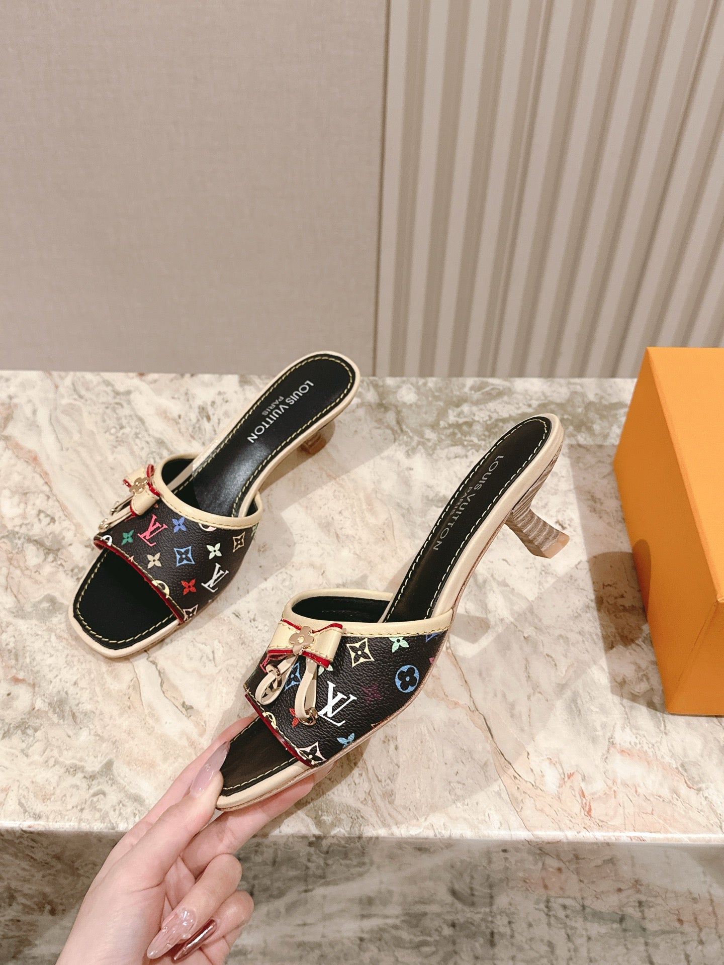 LV 26ss Slippers 45 Black Multicolor Monogram Genuine Leather 656913