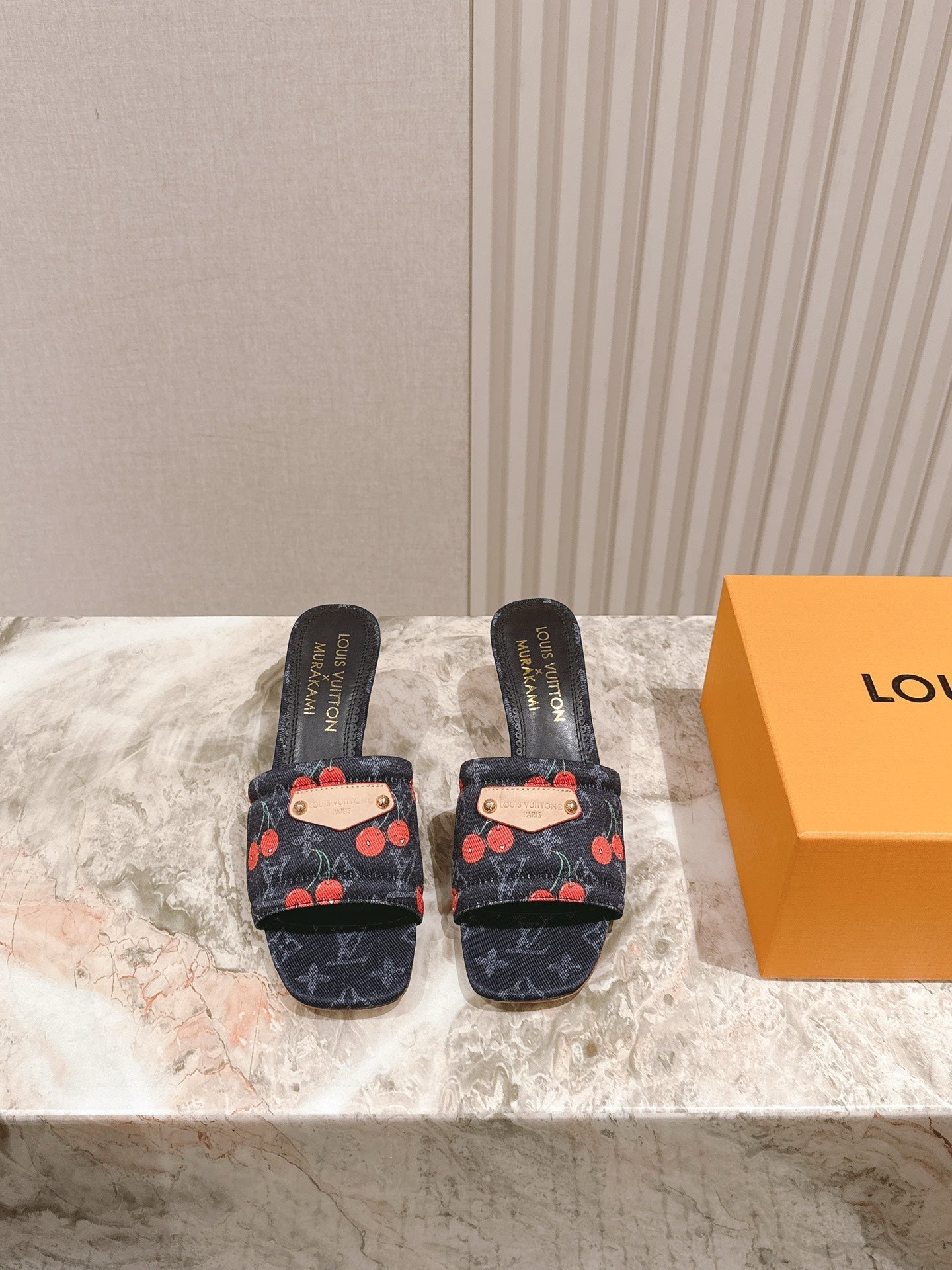 LV 26ss Slippers 45 Navy Blue Denim Leather 656923