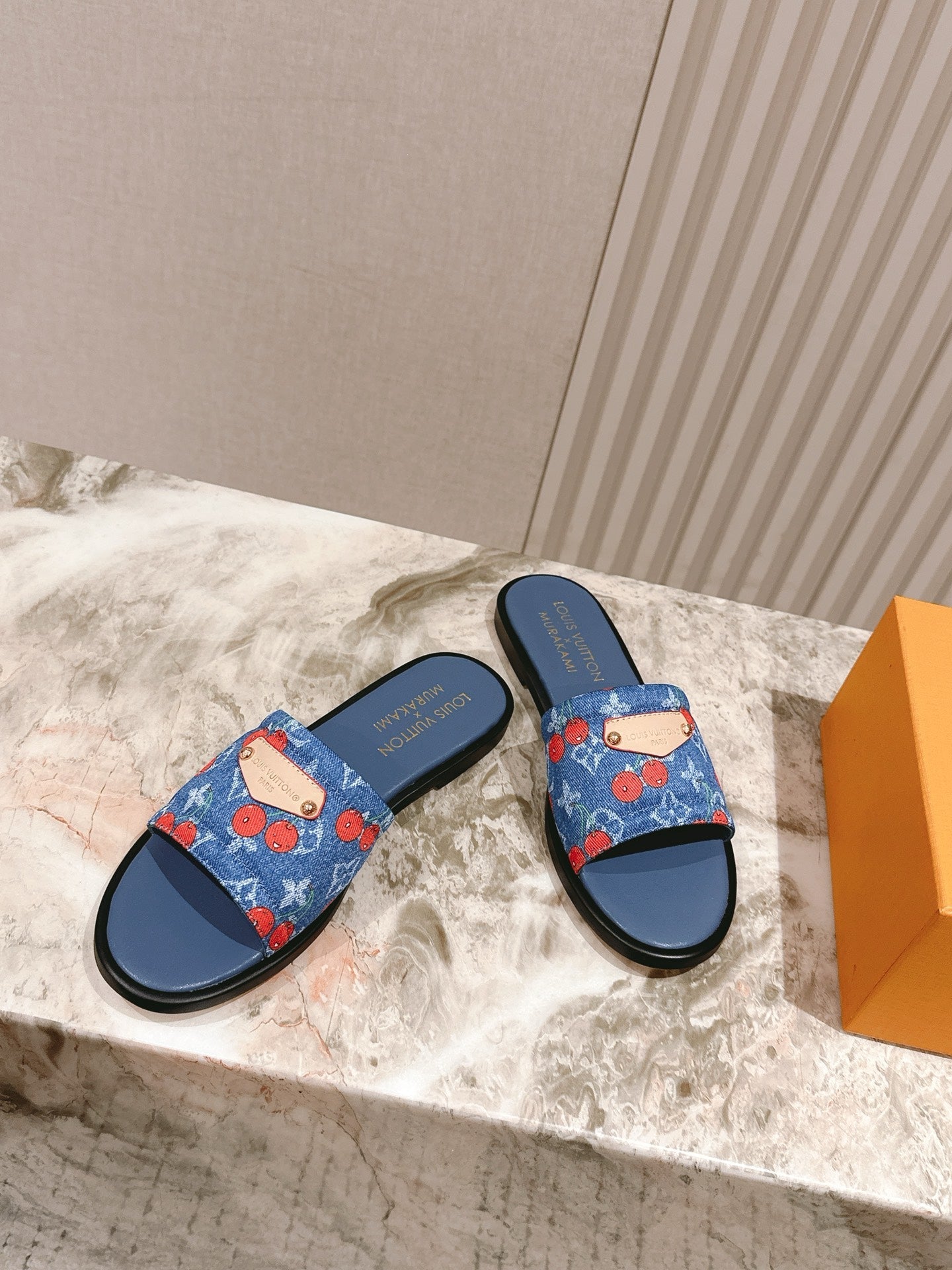 LV 26ss Slippers Blue Red Denim Leather 656930