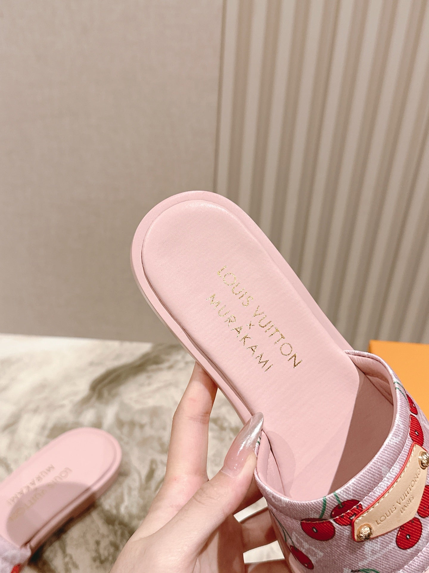 LV 26ss Slippers Light Pink Red Denim Leather 656931