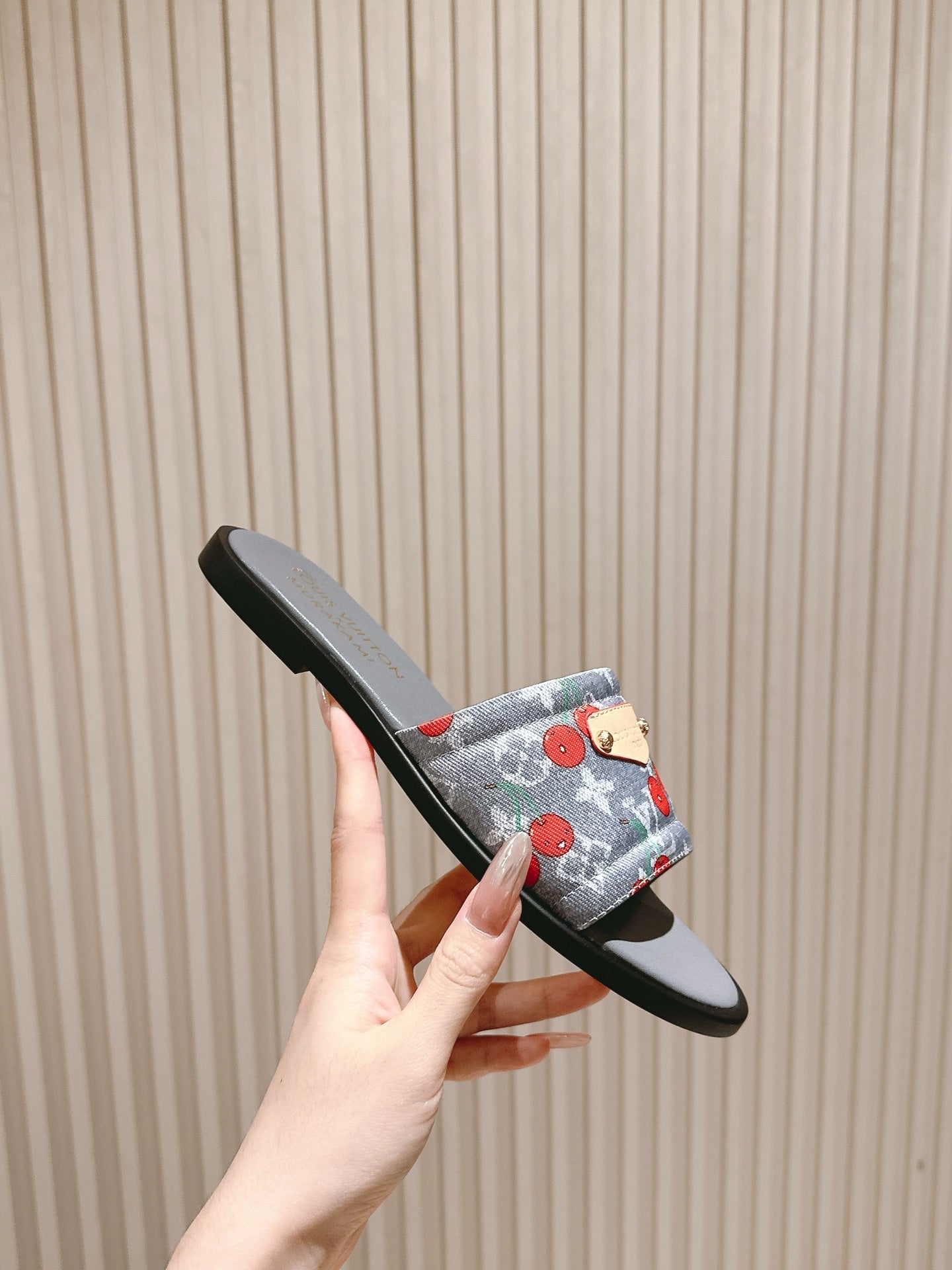 LV 26ss Slippers Blue Gray Denim Leather 656933