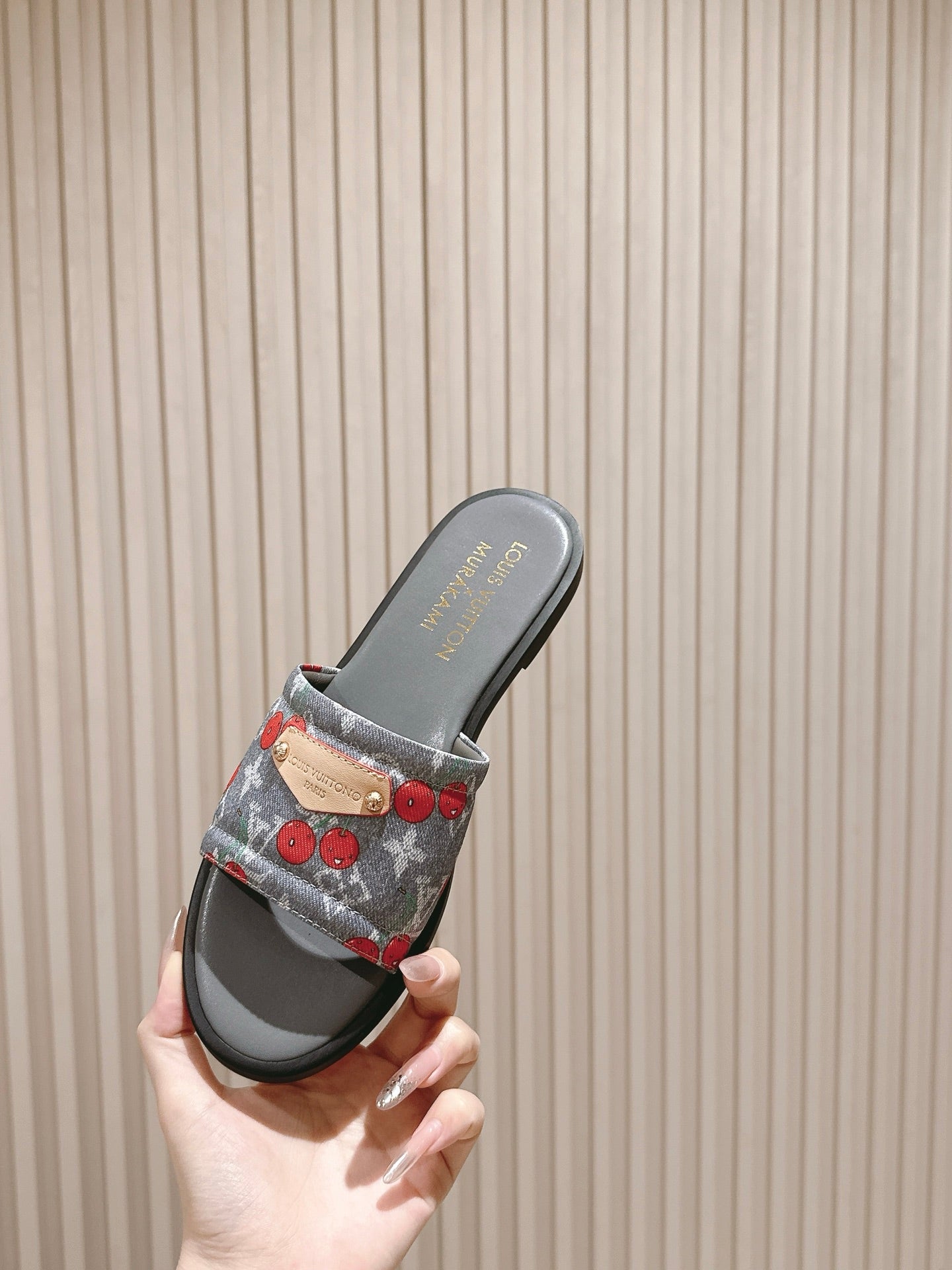 LV 26ss Slippers Blue Gray Denim Leather 656933