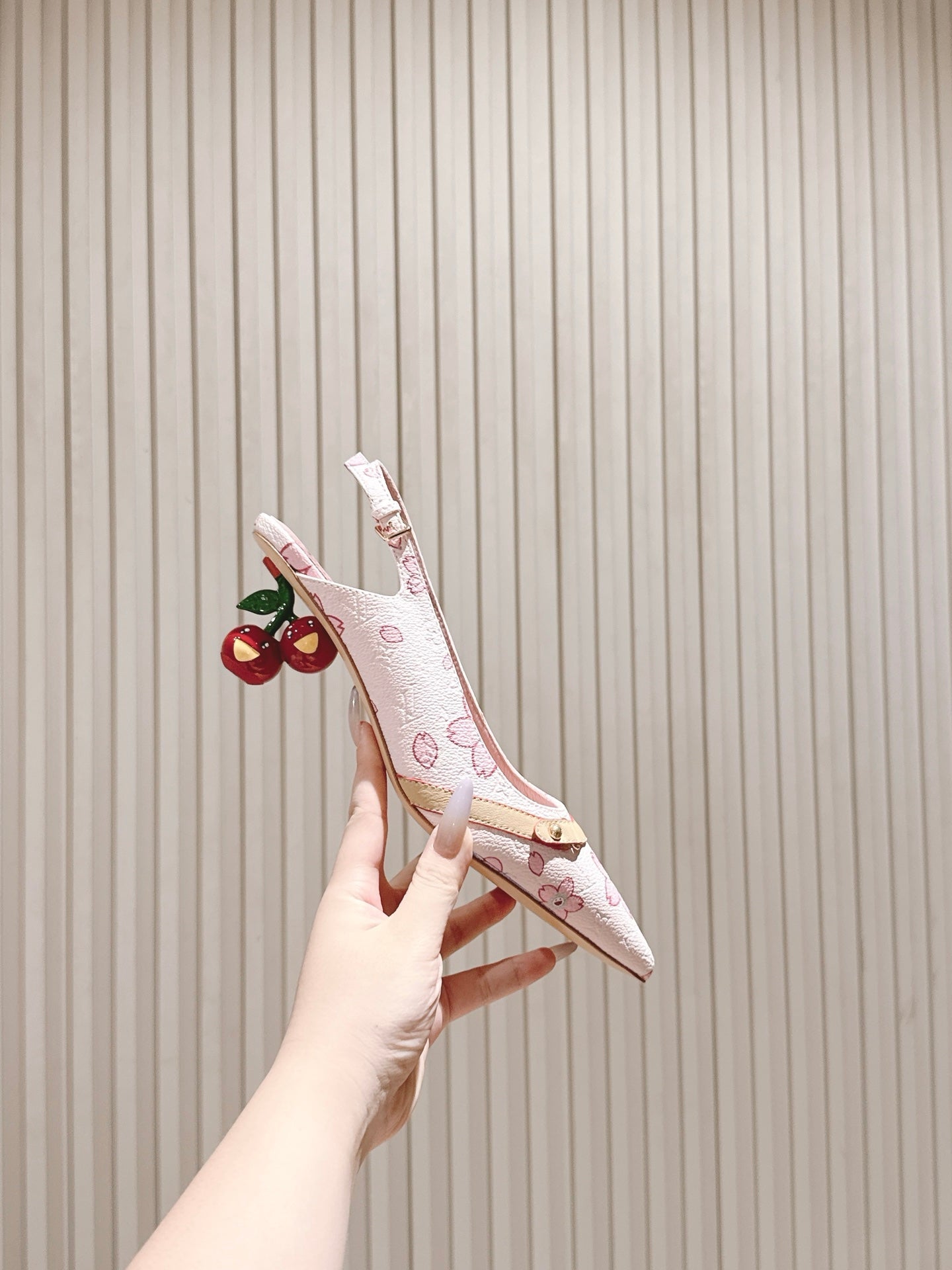 LV 26ss Slingback 45 Light Pink Cowhide 656940