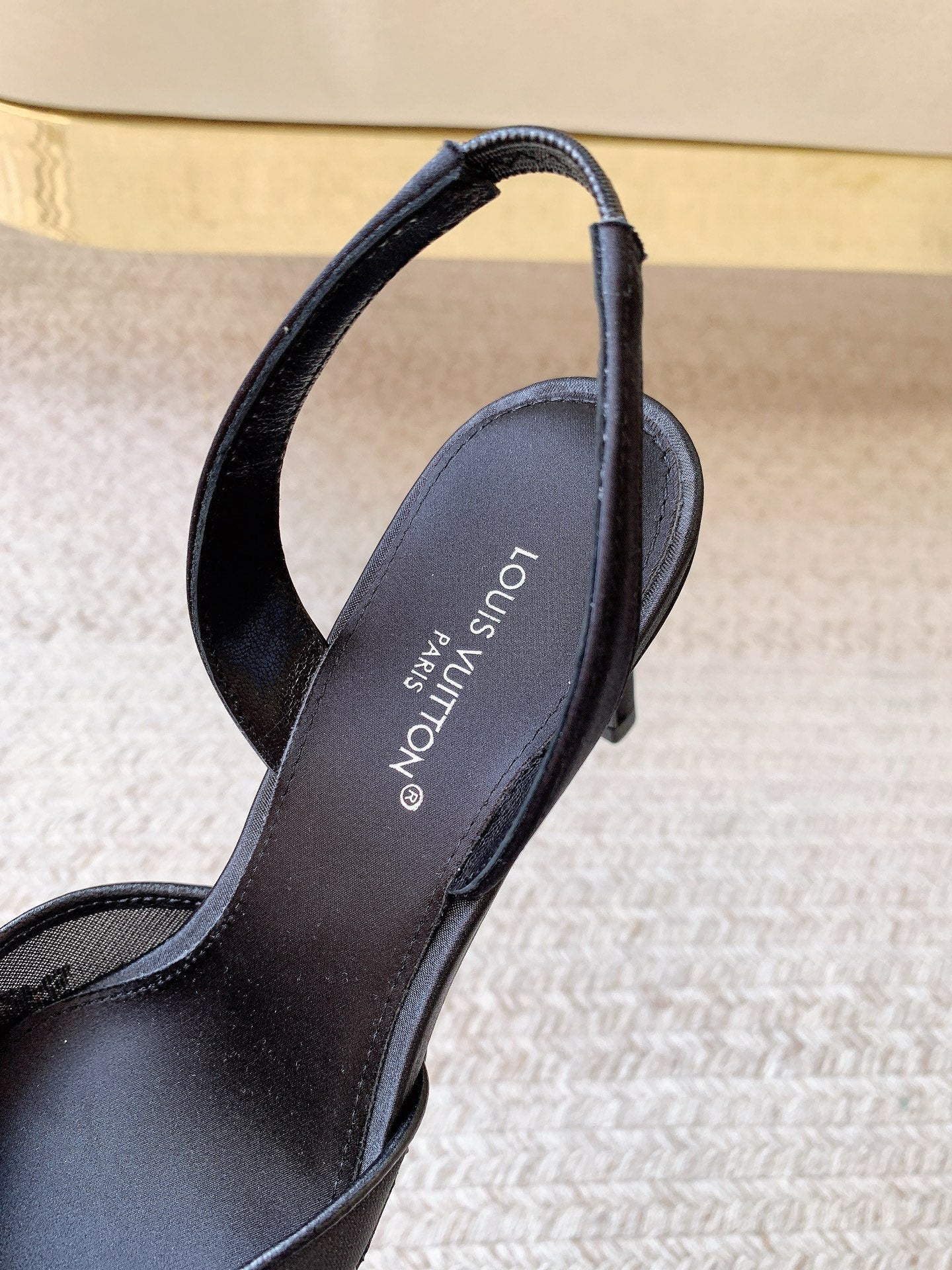LV 26ss Slingback Black Mesh Leather 669996