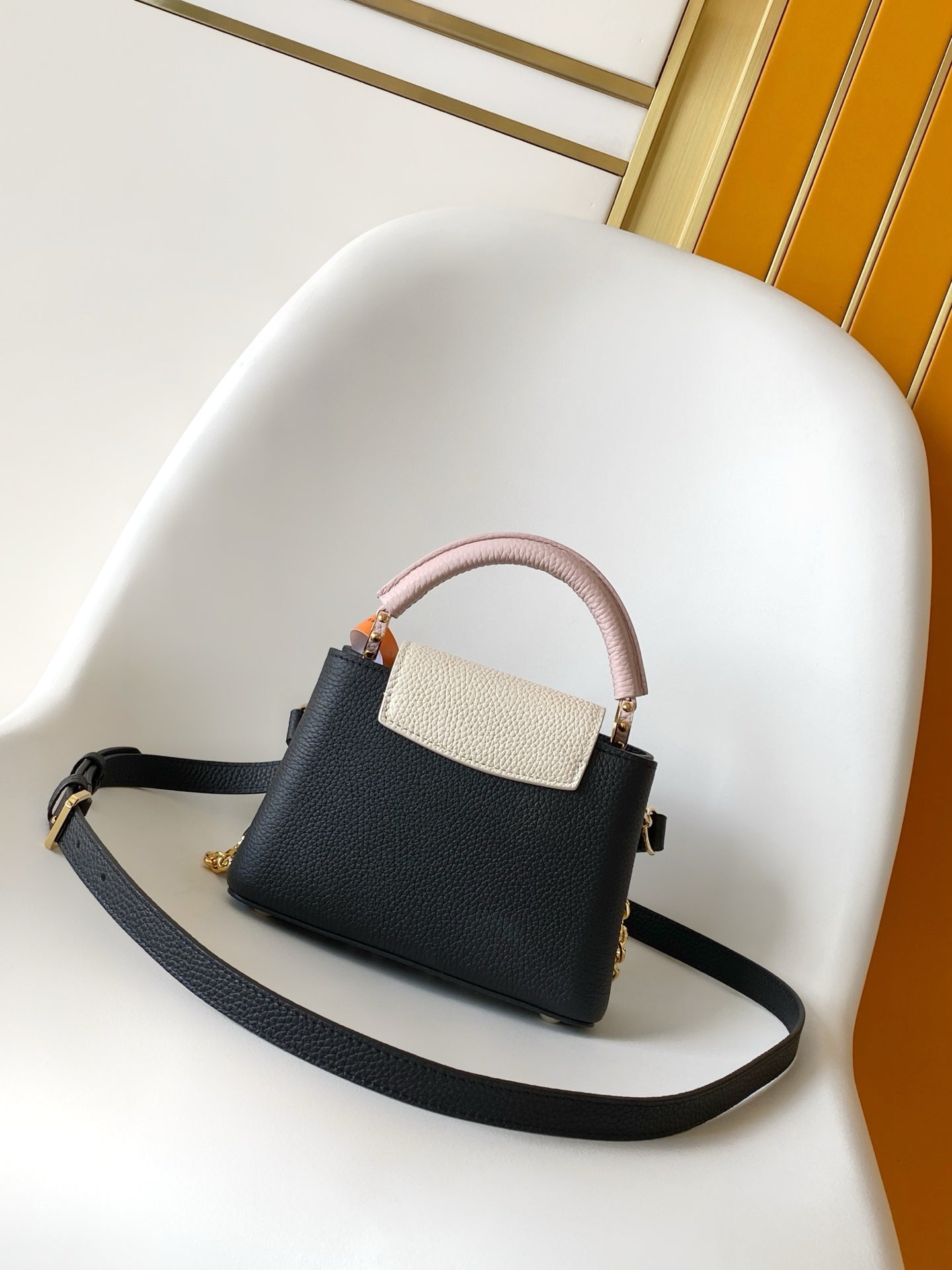 LV 2026 Capucines Bag Black Pink Beige Taurillon Cowhide Leather 281538