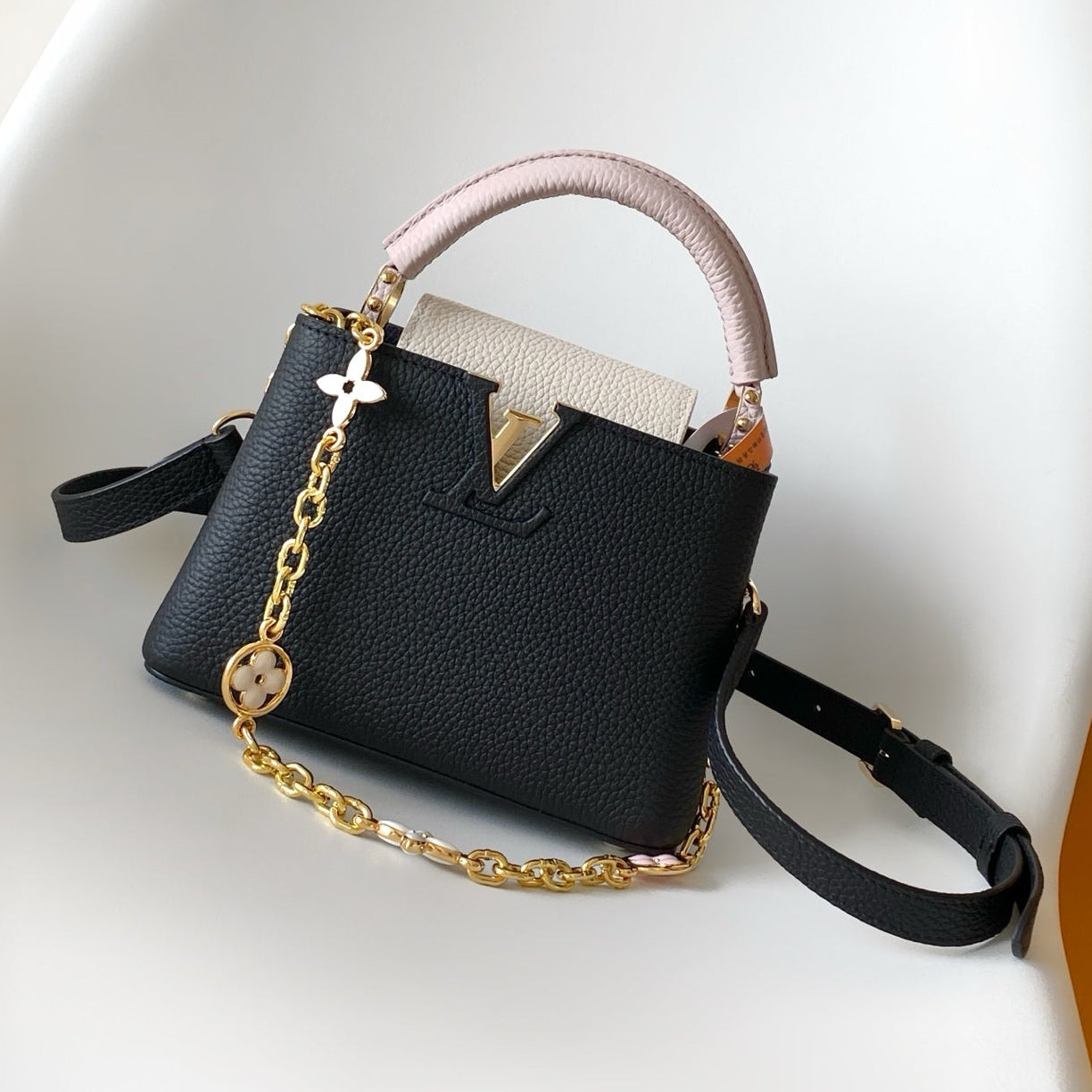 LV 2026 Capucines Bag Black Pink Beige Taurillon Cowhide Leather 281538
