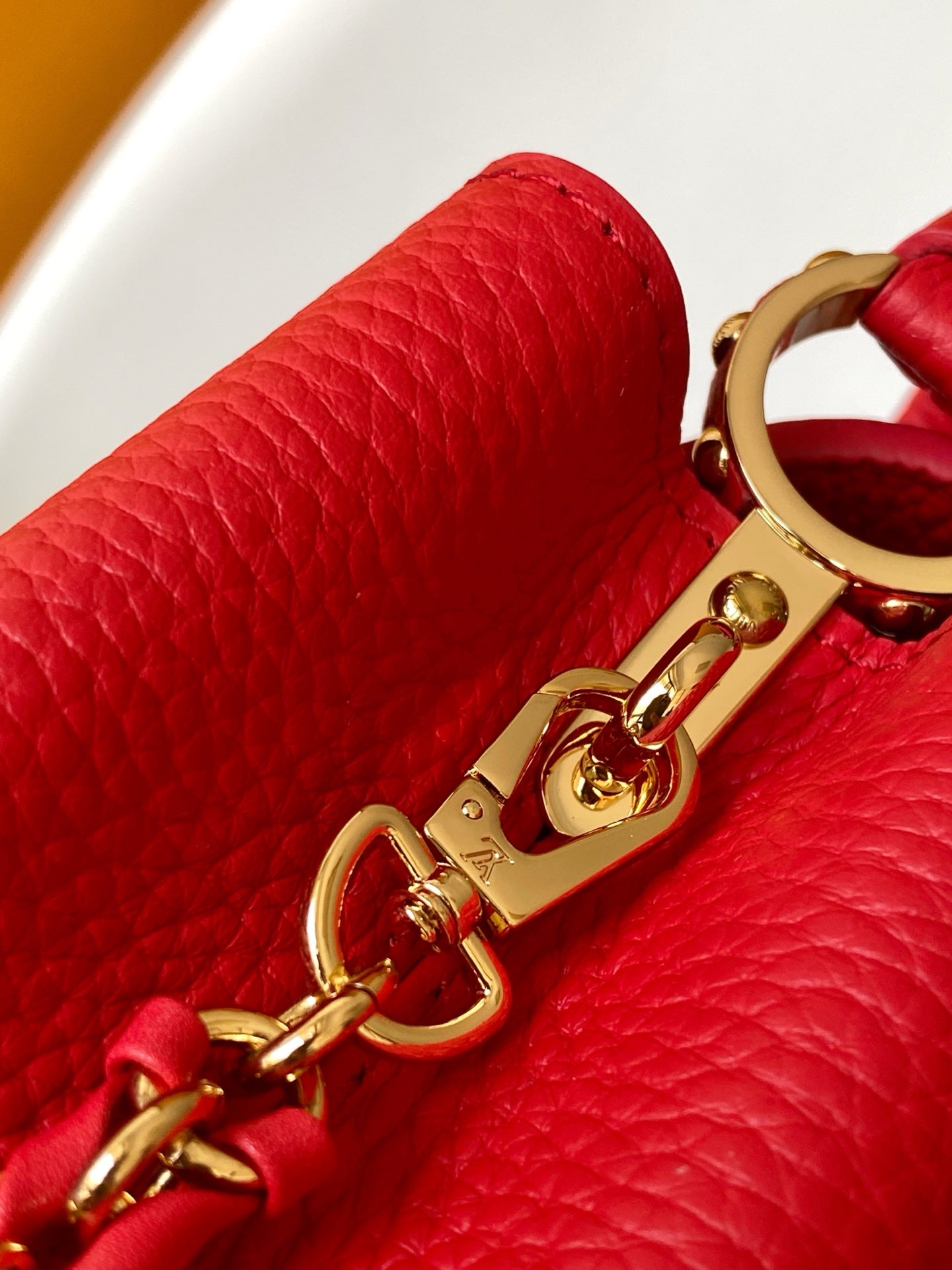 LV 2026 Capucines Bag 22cm Red Taurillon Cowhide Leather 281431