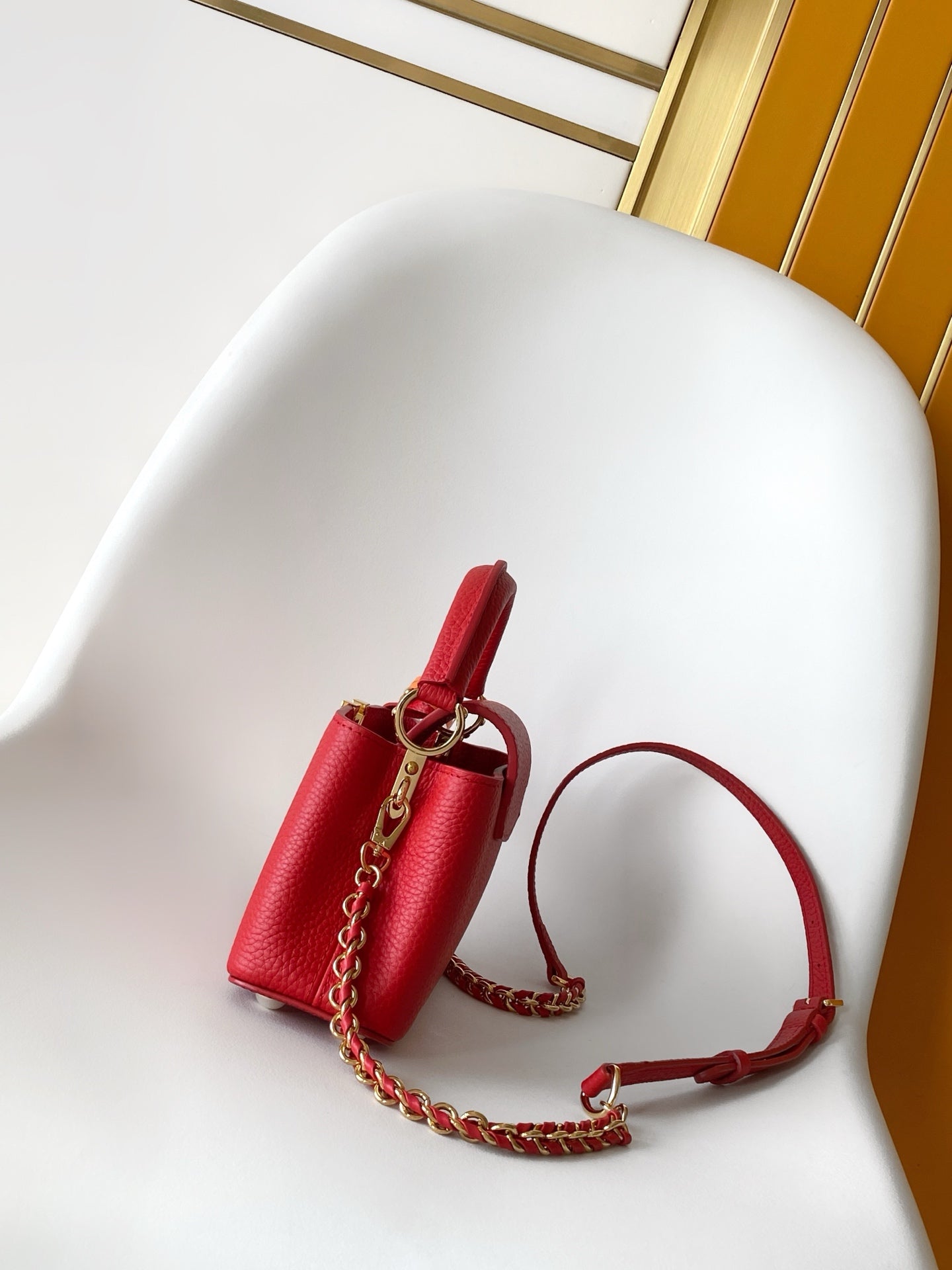 LV 2026 Capucines Bag 22cm Red Taurillon Cowhide Leather 281431