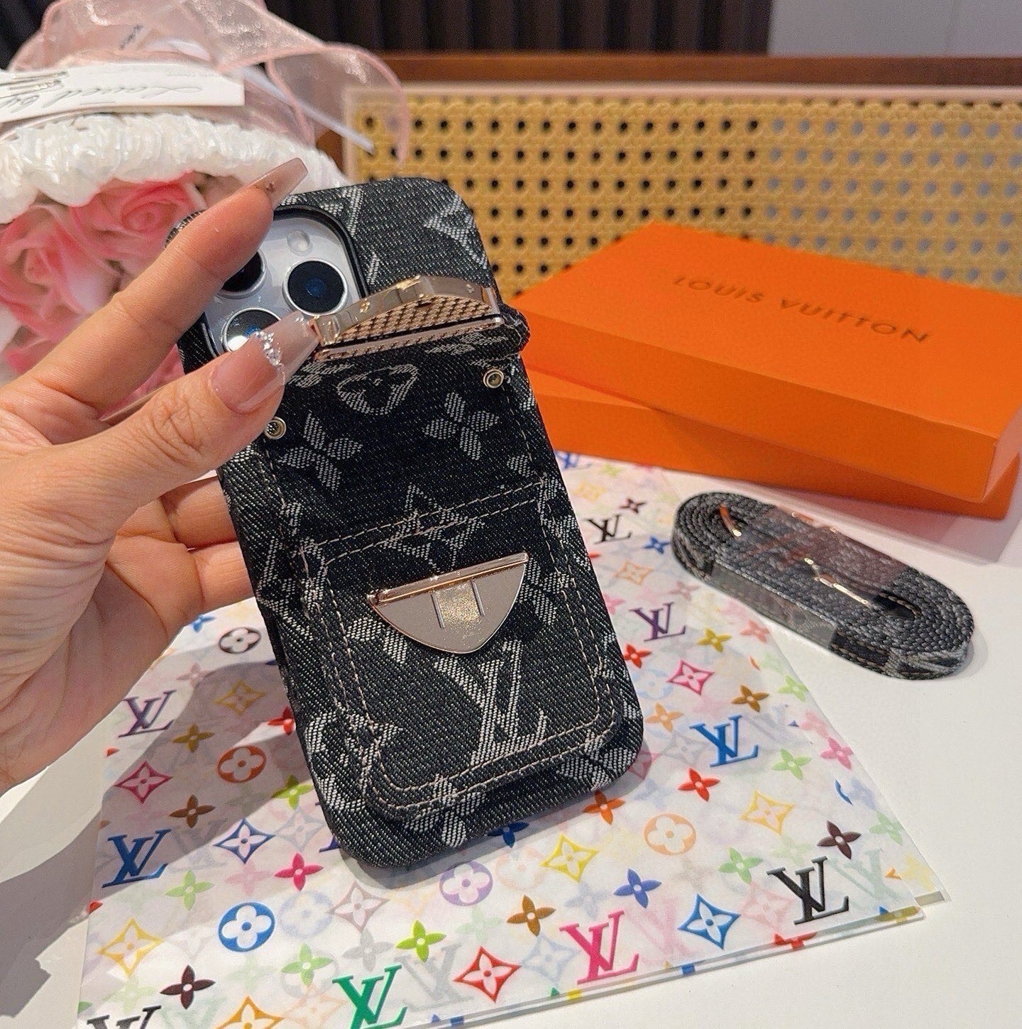 Louis Vuitton Denim Lock Phone Case 390511