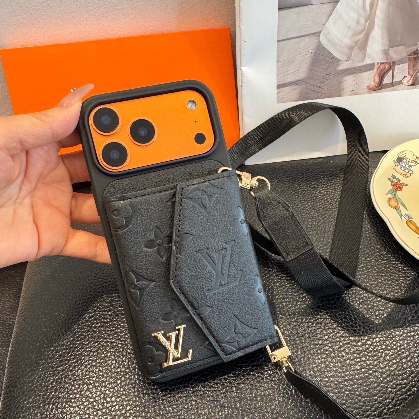 Louis Vuitton Card Holder Crossbody Phone Case 393895