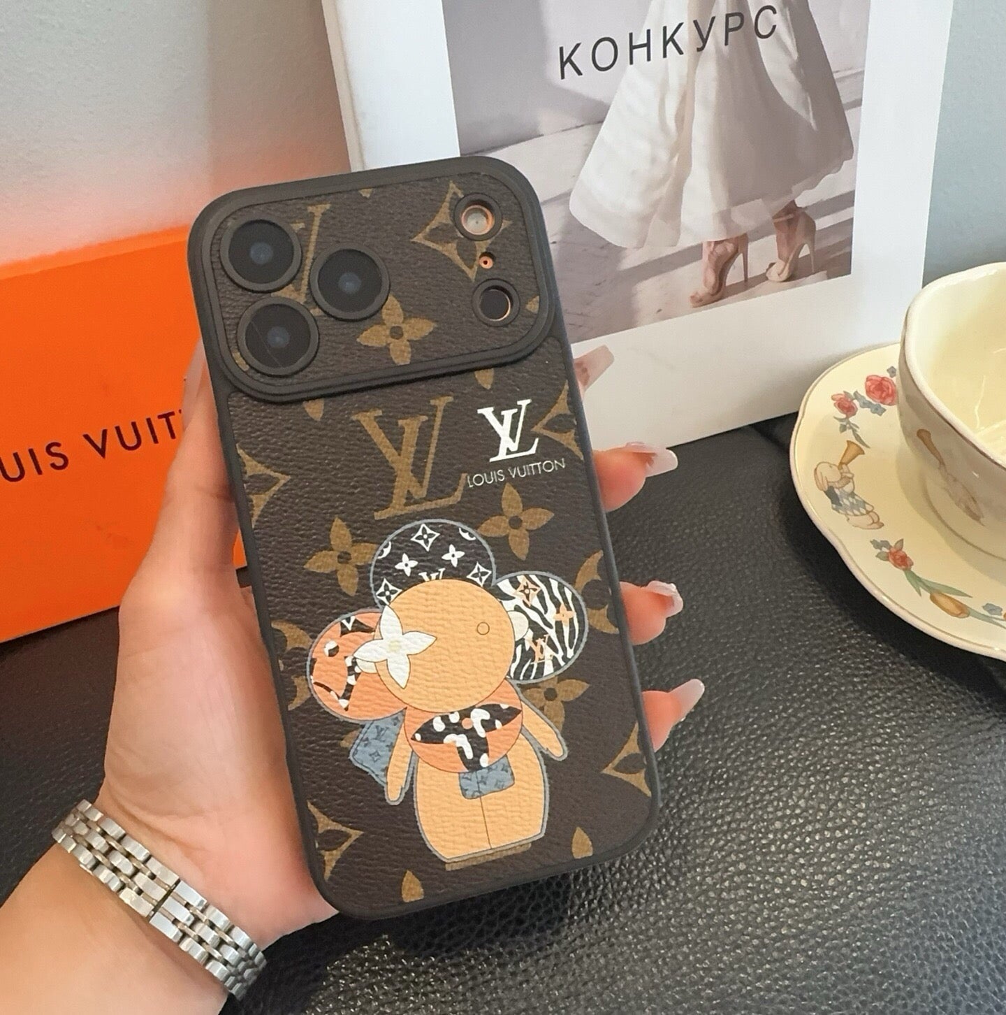 Louis Vuitton Phone Case With Sunflower Pattern 400362