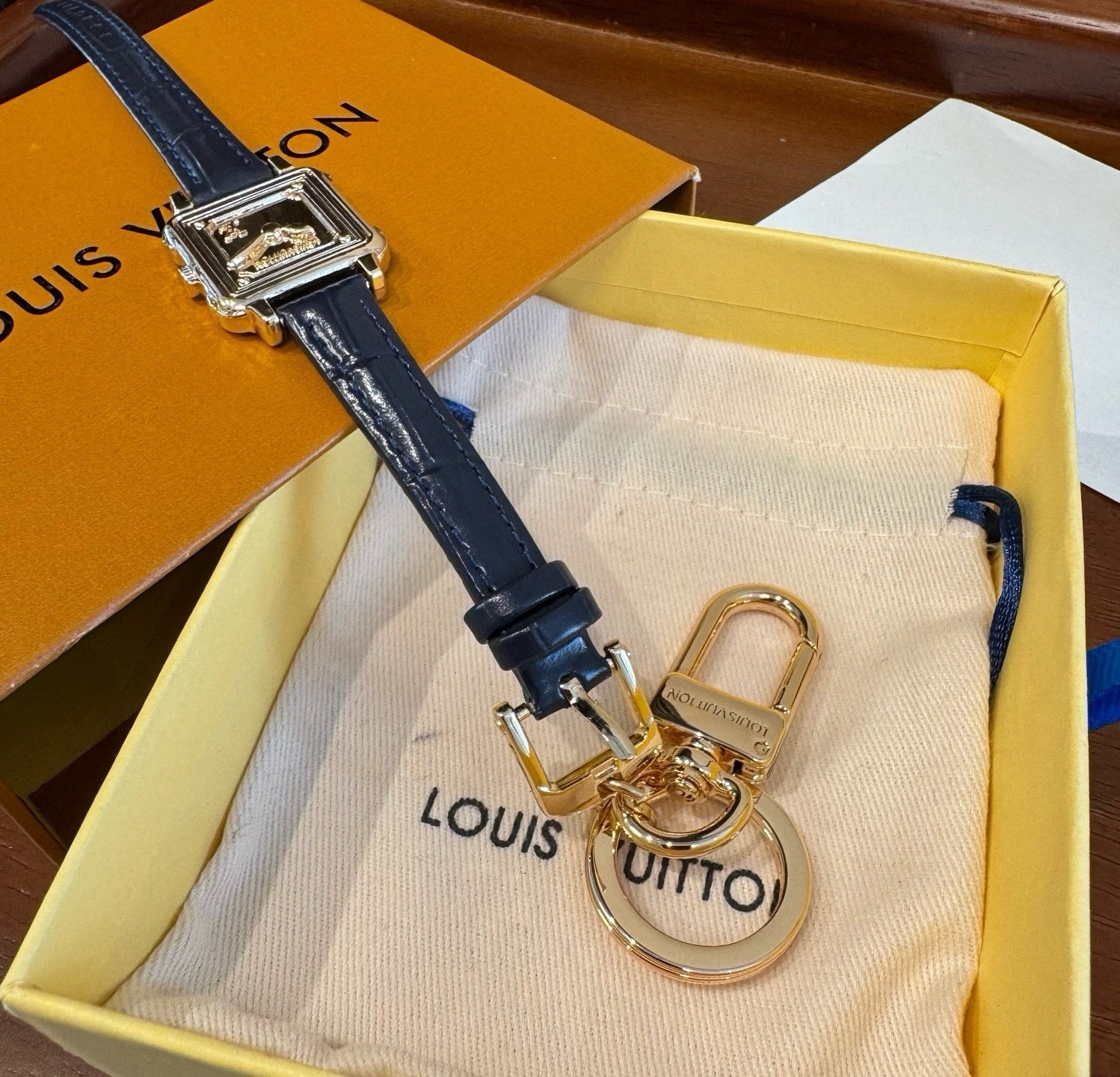 LV Watch Charm 413809