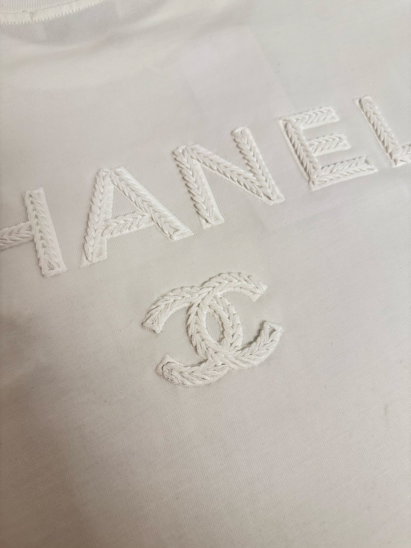 CC 2026  Short-Sleeve T-Shirt White Pure Cotton 548133