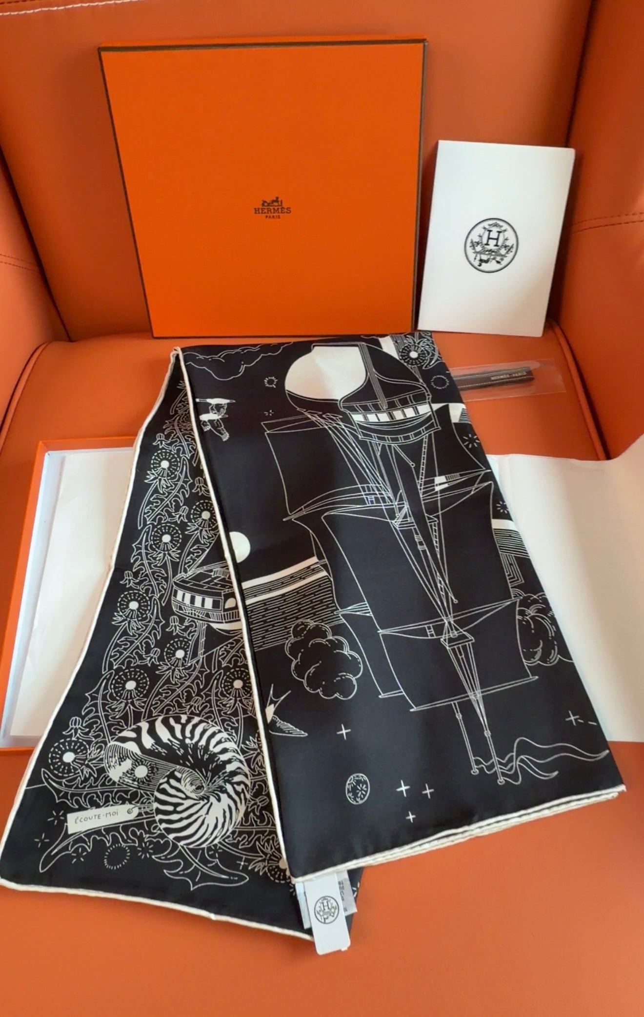 HM 26s 90 Scarf Black White Colorful Mulberry Silk 153396
