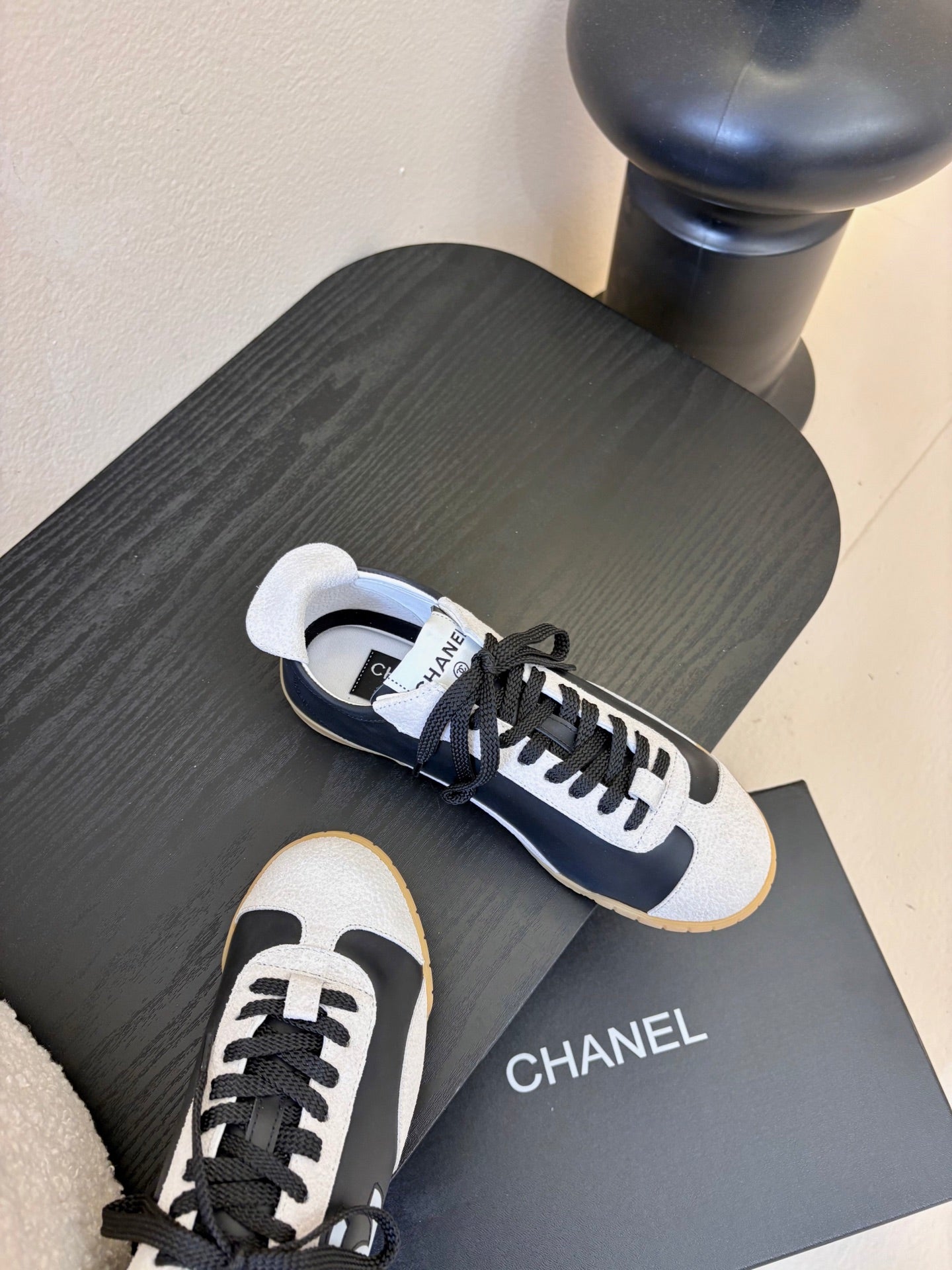 CC 2026 Sneakers Calfskin and Embossed Suede Calfskin – ModenGlanz