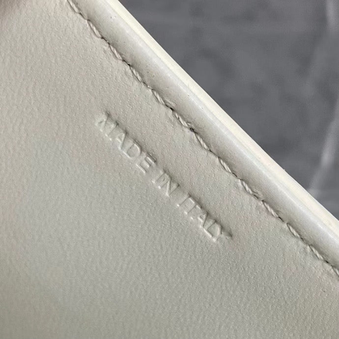 Celine 2026 Lola Bag 28cm White Calfskin 283621