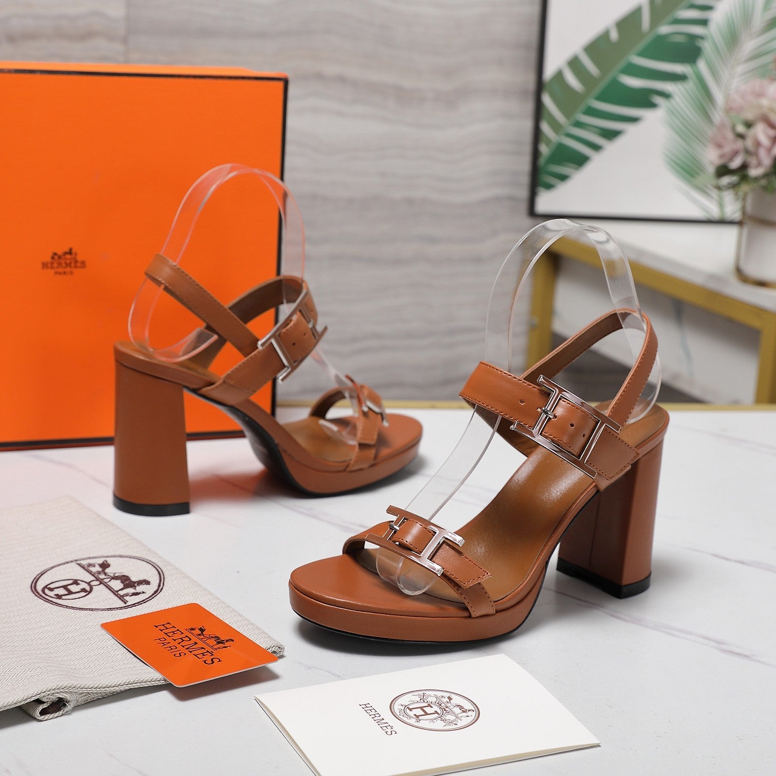 HM 26ss Platform High-Heeled Sandals Brown Sheepskin 601216