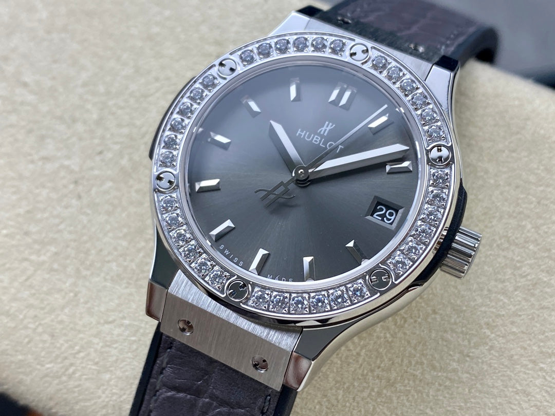 Hublot Classic Fusion Titanium Diamonds 33mm Watch Grey Leather Strap