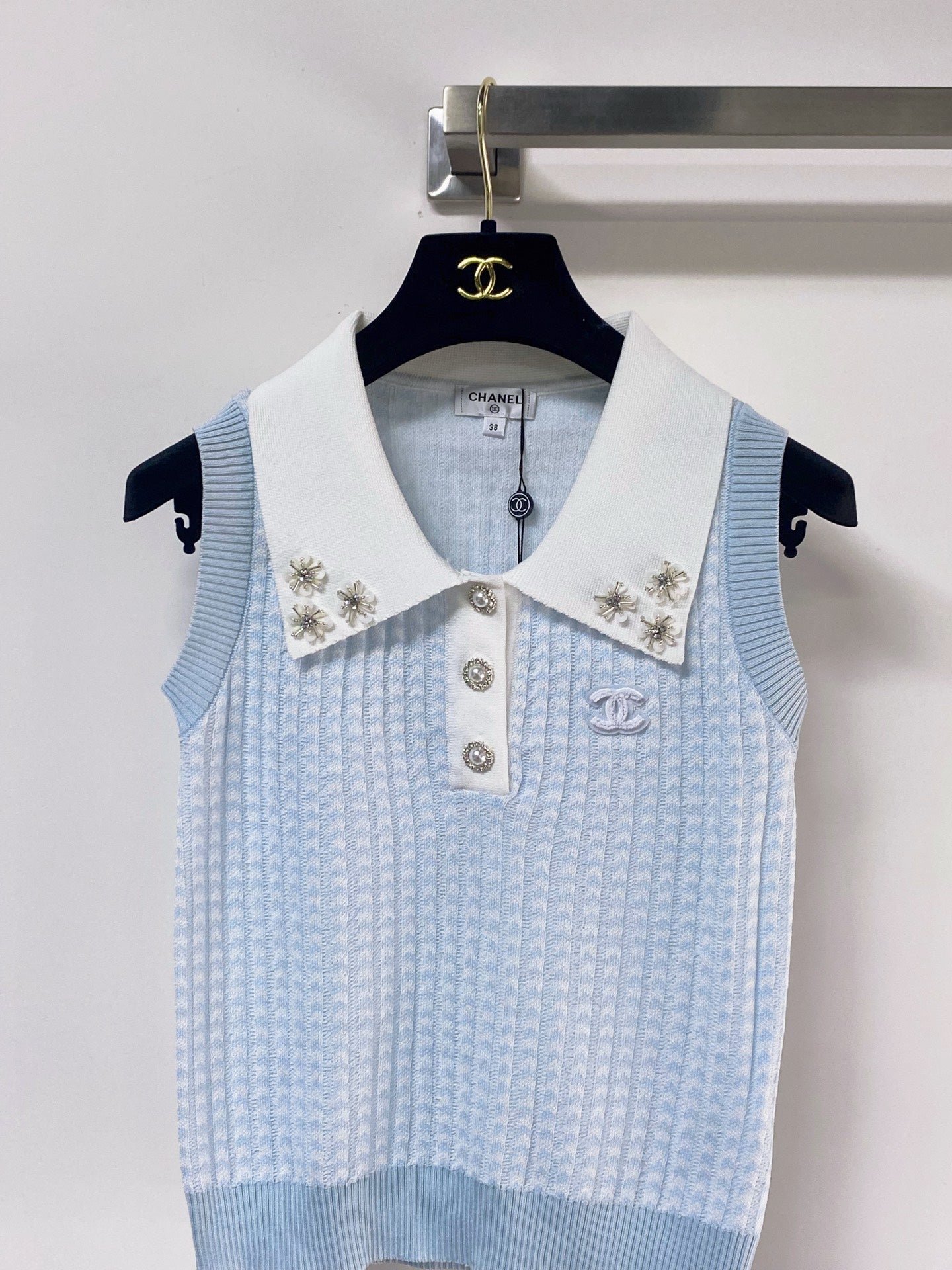 Chanel 2026 Sleeveless Polo Sweater Knit Vest Wool Laine 471900