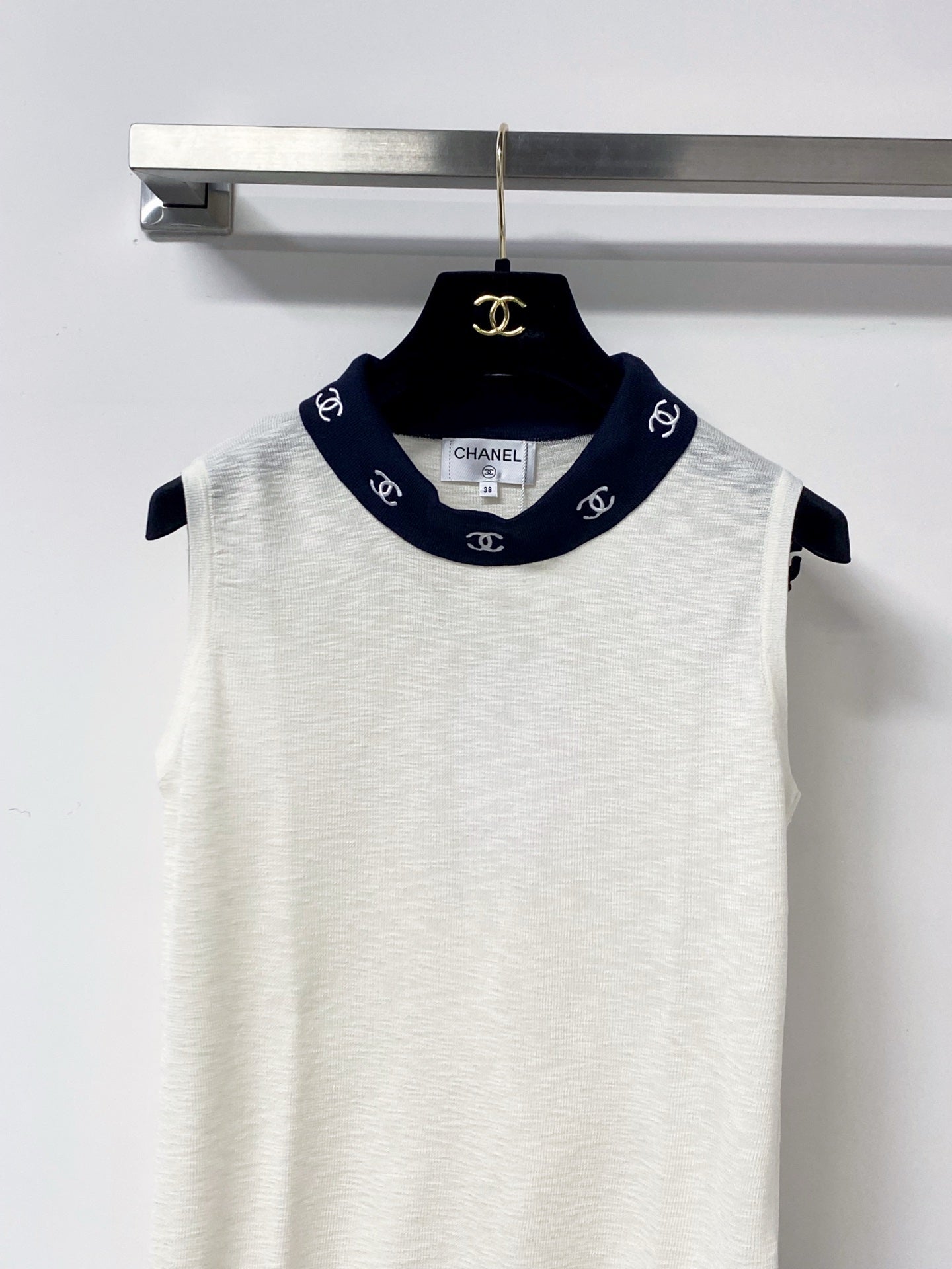 Chanel 2026 Vest Shirt Wool 632127