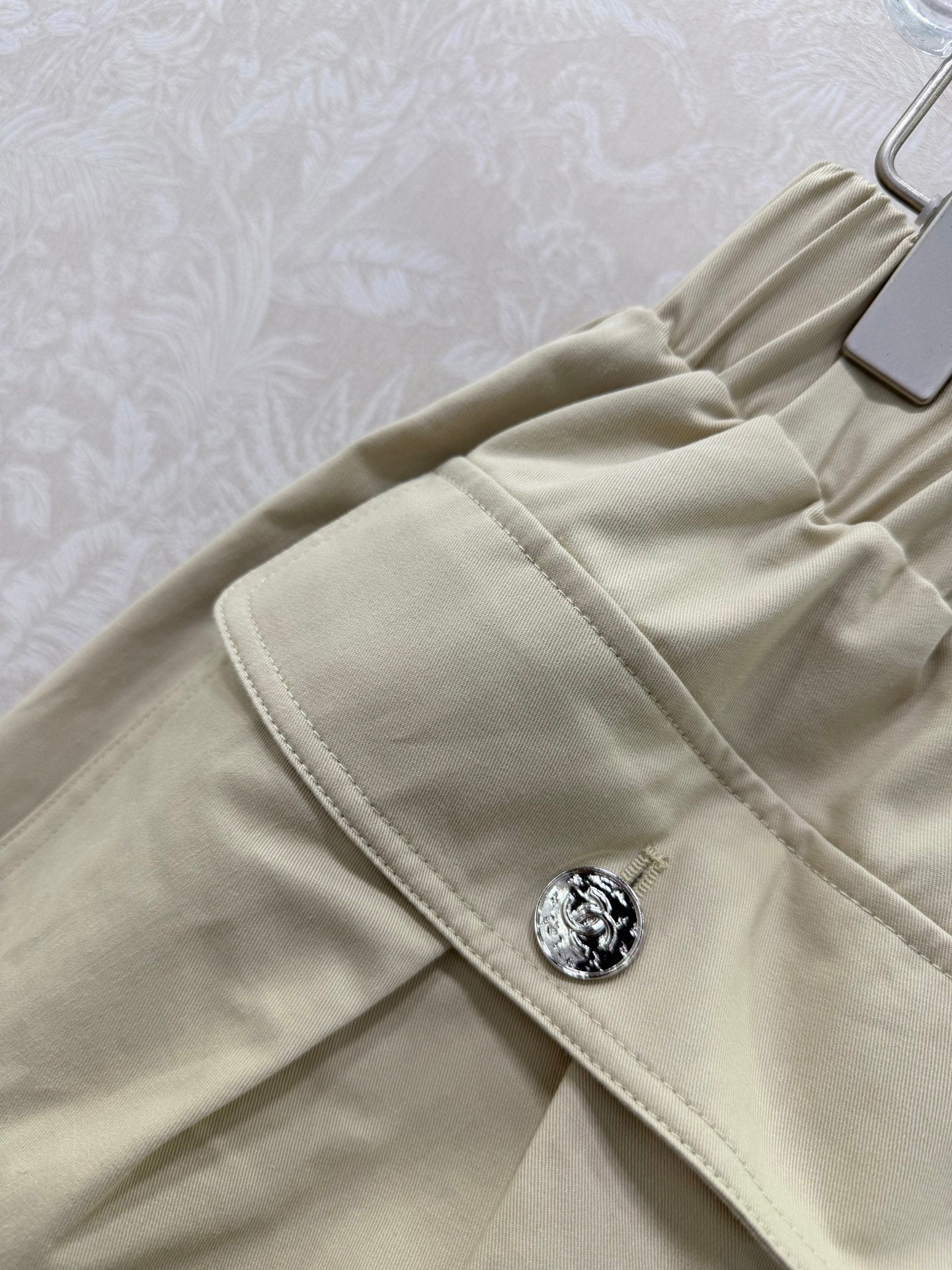 Chanel 2026 Large Pocket Cargo Shorts Skirt Khaki Cotton 359637