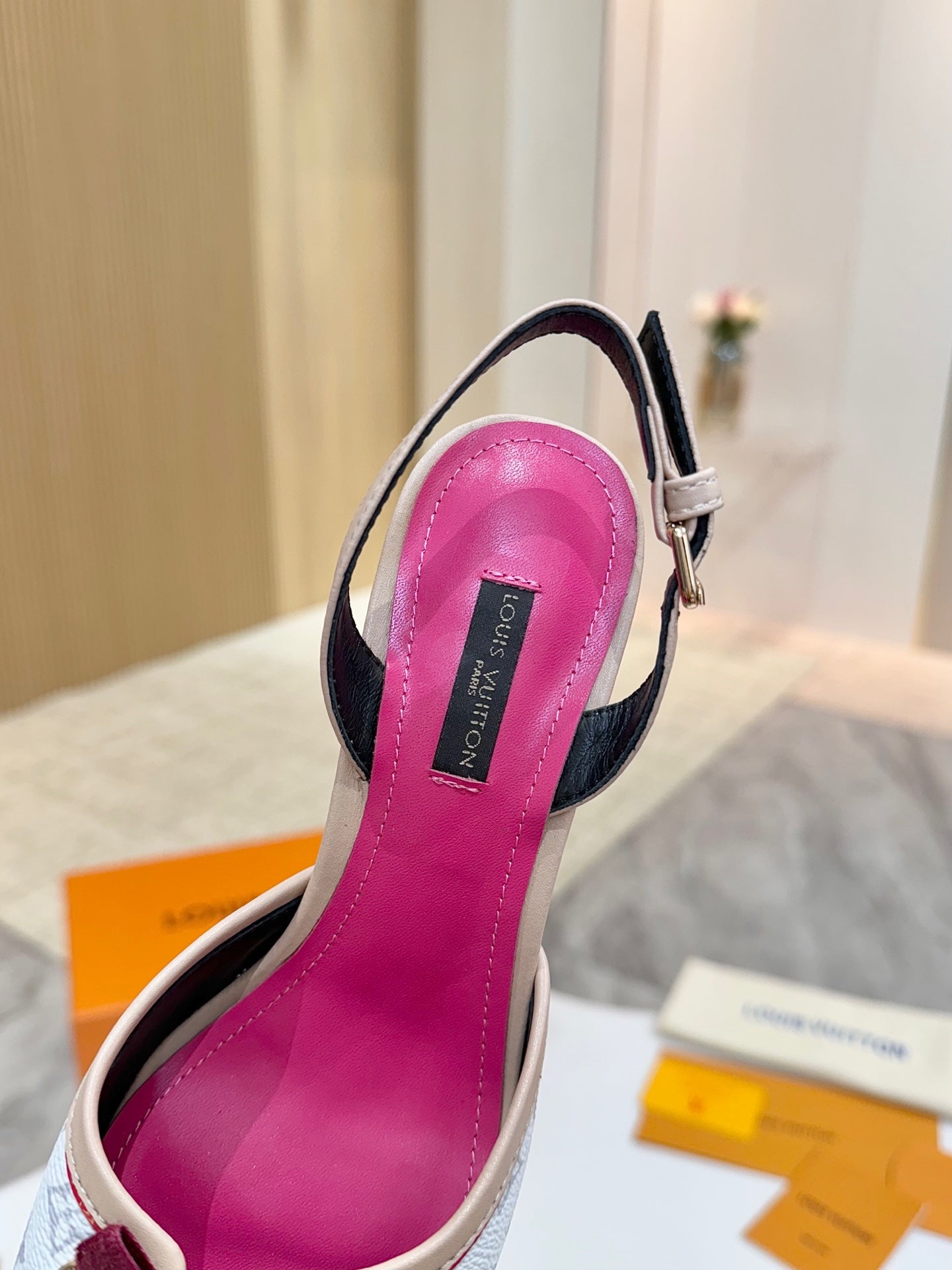 LV 26ss Slingback 60 White Pink Gray Cowhide 664899