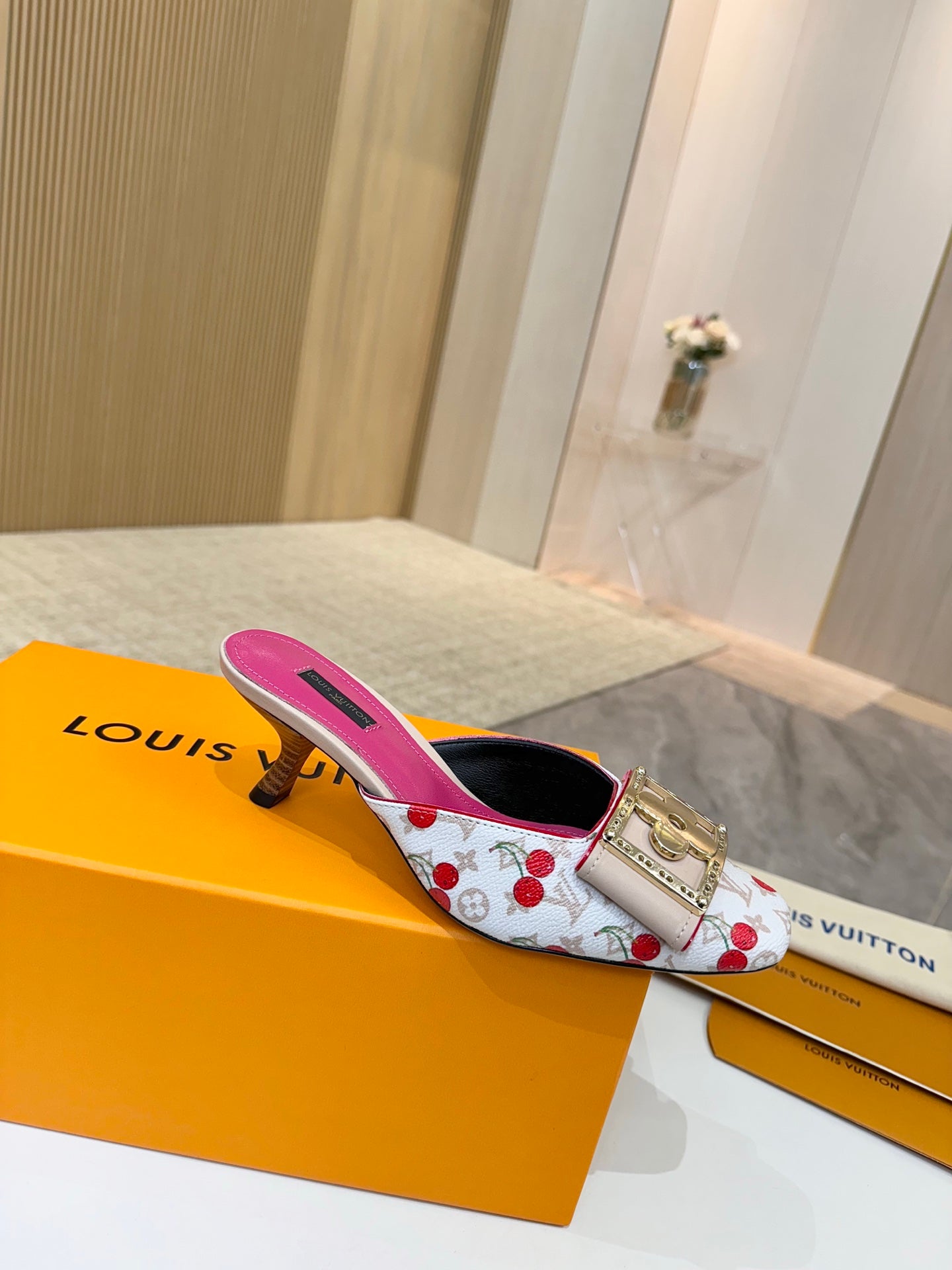 LV 26ss High-Heeled Mules 60 White Pink Cherry Monogram Cowhide 664887