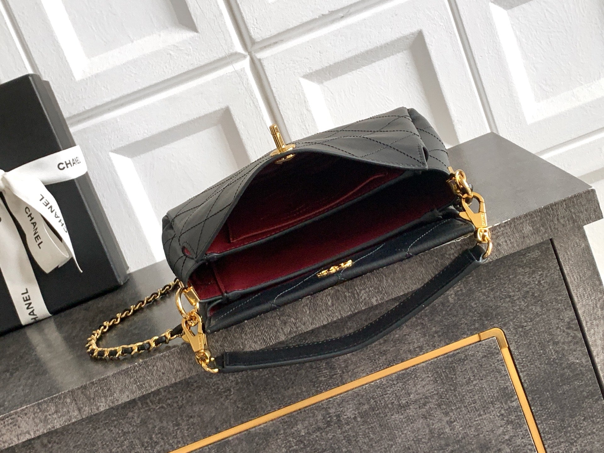 Chanel 2026 Bag 23cm Leather 370450